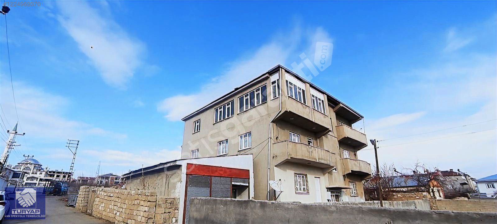 TURYAP'TAN ALTINTEPE MAHALLESİ'NDE SATILIK MÜSTAKİL ÜÇ KATLI EV