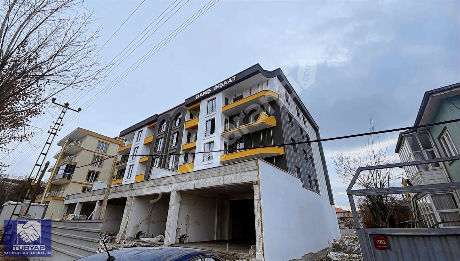TURYAP'TAN İSKELE CADDESİNDE SATILIK 2+1 DAİRE