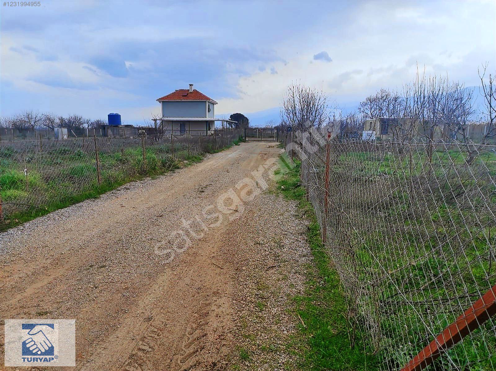 Kemalpaşa Yukarıkızılca'da Satılık 479 m2 Bahçe