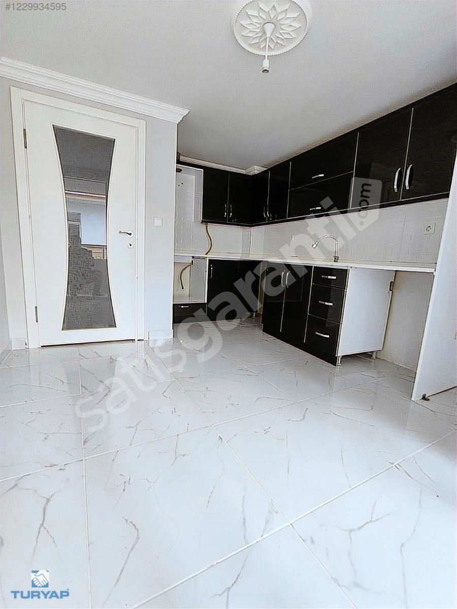 ALİ ERİŞGİN'DEN İLKADIM İLYASKÖY MAH.DE SATILIK 3+1 DAİRE