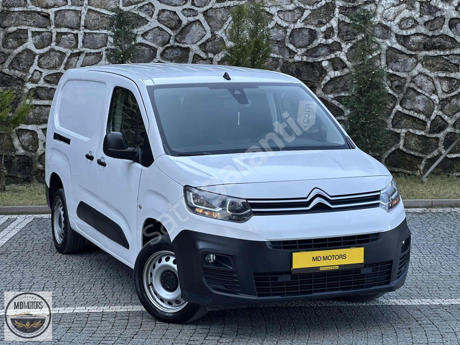 MD MOTOR'DAN 2021 MODEL BERLİNGO 1.5 BlueHDİ 100 HP %20 FATURALI