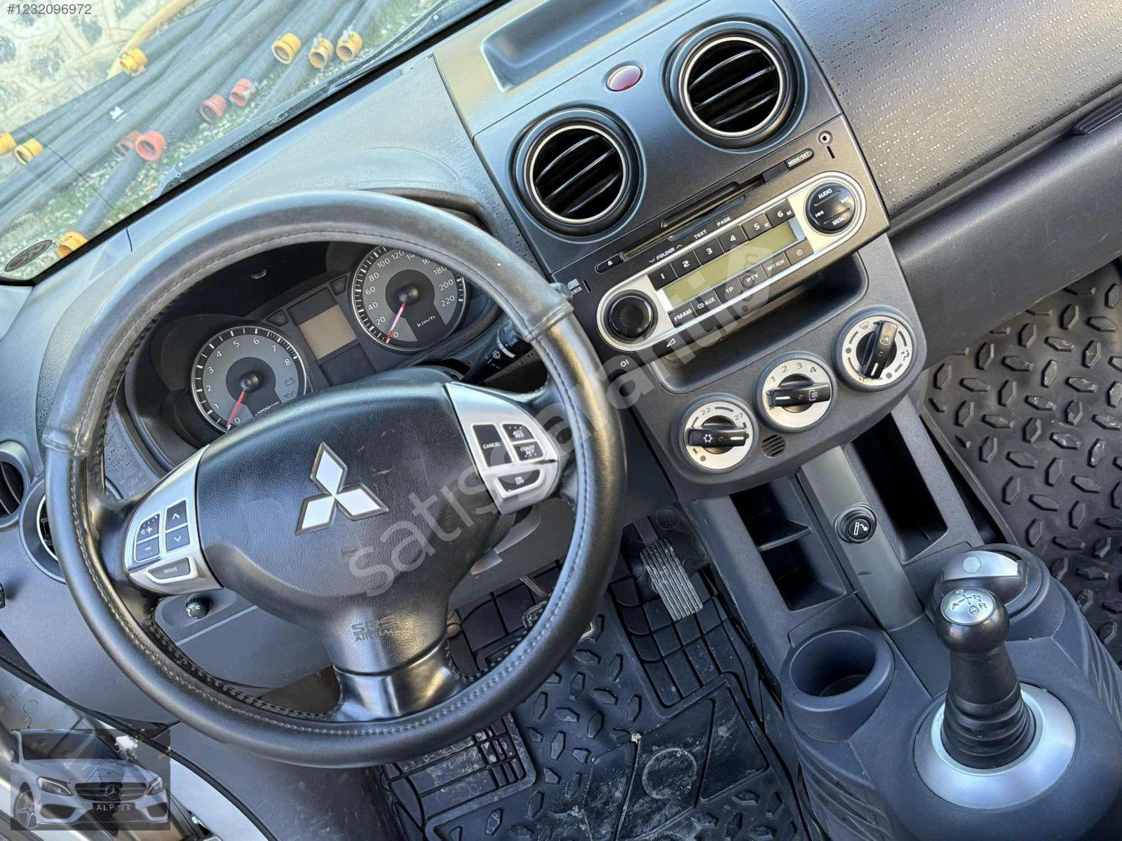 Hatasız Otomatik 200.000 km'de 1.3 LPG Otomatik Mitsubishi-Colt