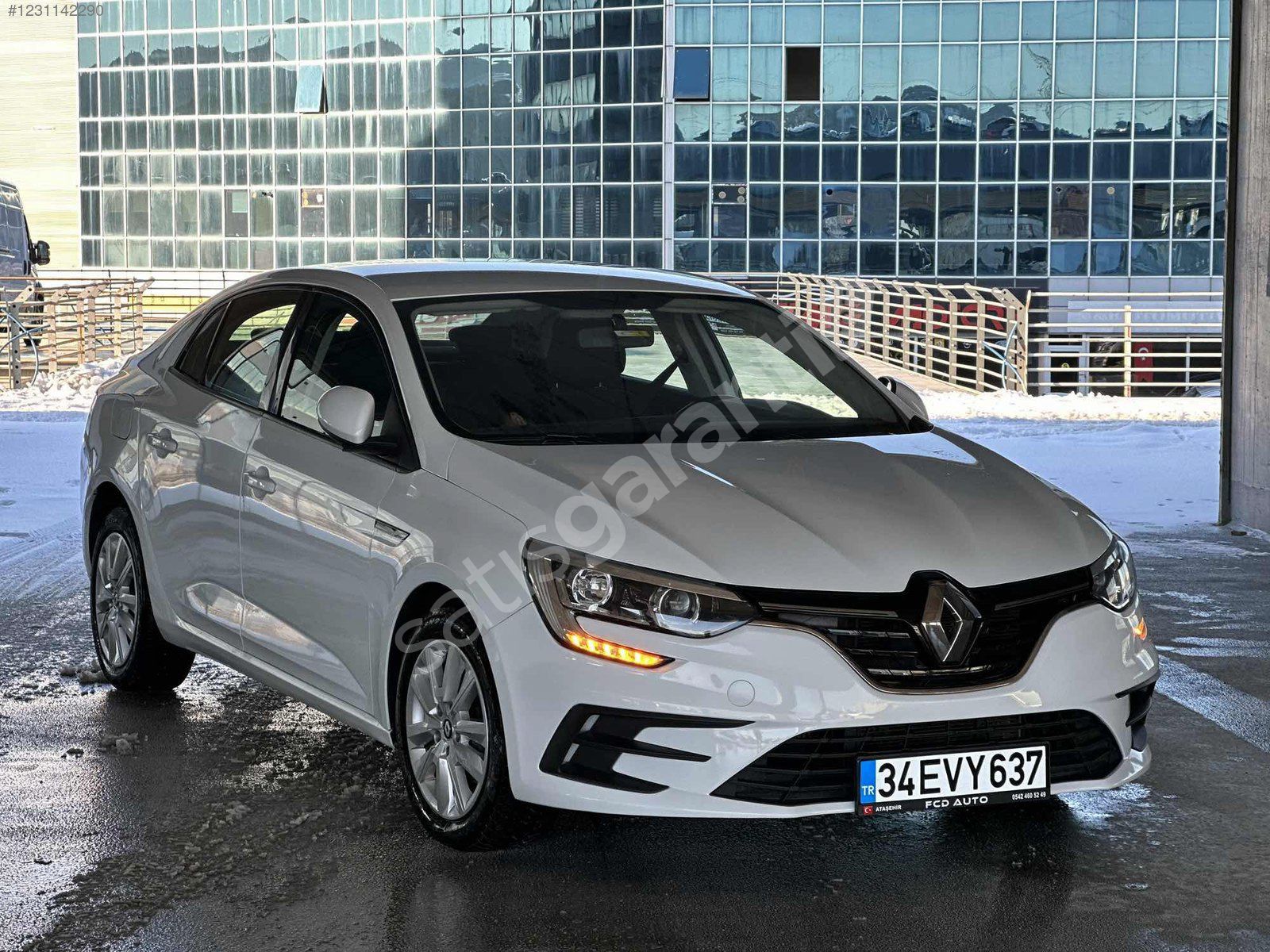 RENAULT MEGANE 1.3 TCE JOY OTOMATİK VİTES TERTEMİZ