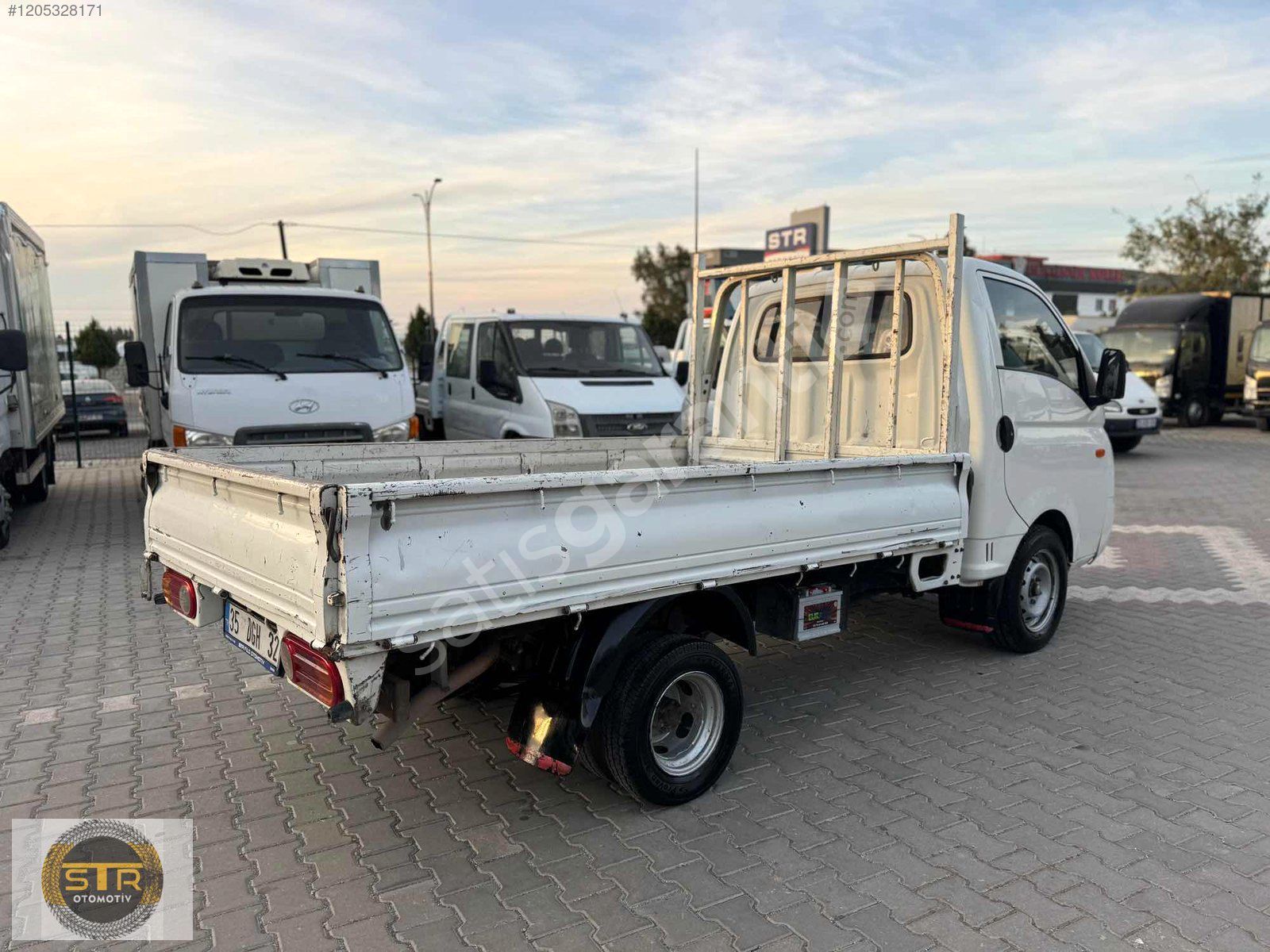 STR OTOMOTİV DEN 2005 MODEL HUNDAİ H100 KAMYONET
