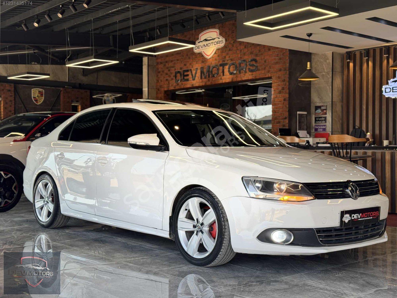 DEV MOTORS'TAN 2013 VW JETTA 1.6 TDİ DSG HİGHLİNE/SUNROF/K.AYNA