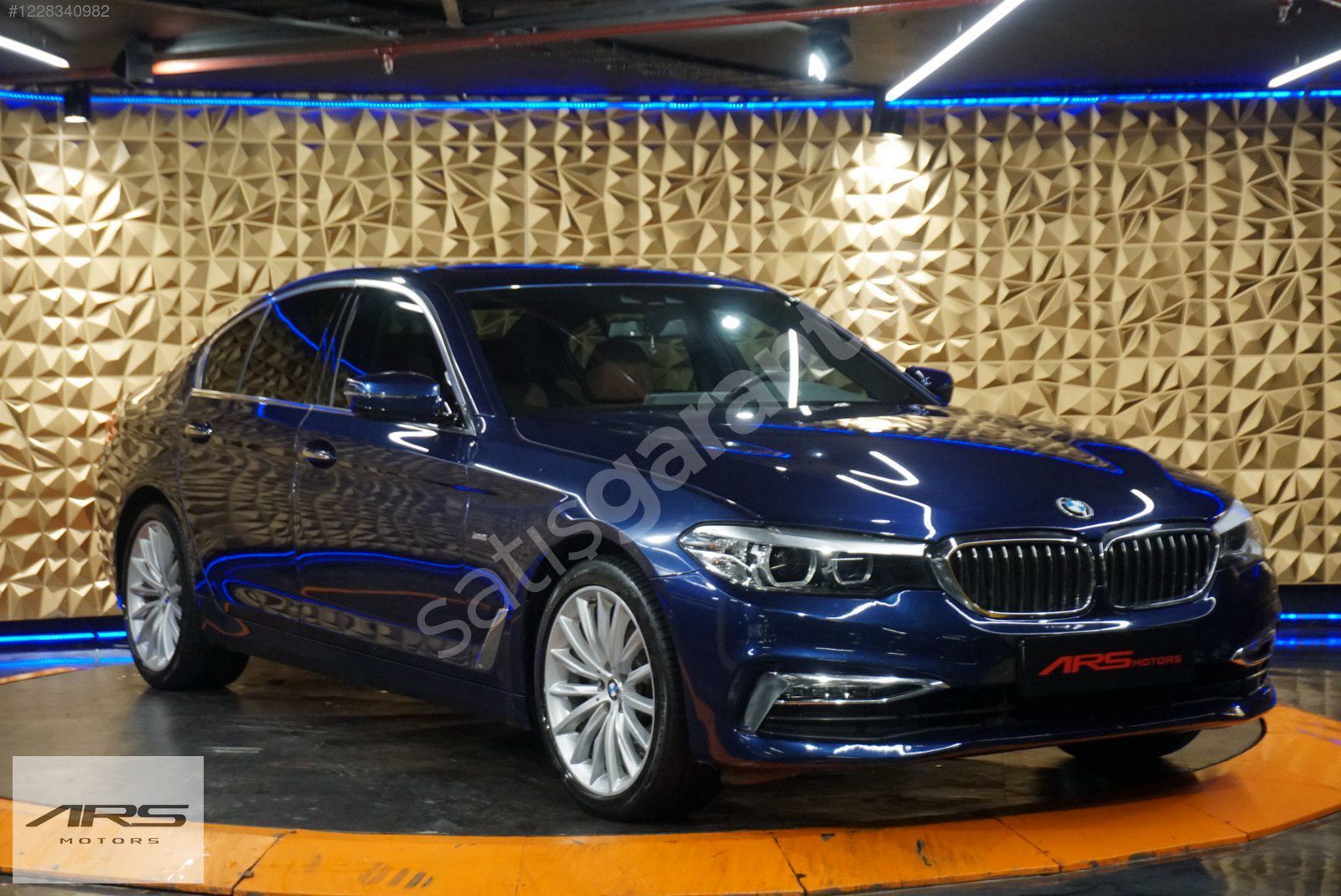 ARS MOTORS 2018 BMW 520i EXECUTIVE LUXURY LINE +VAKUM +SUNROOF