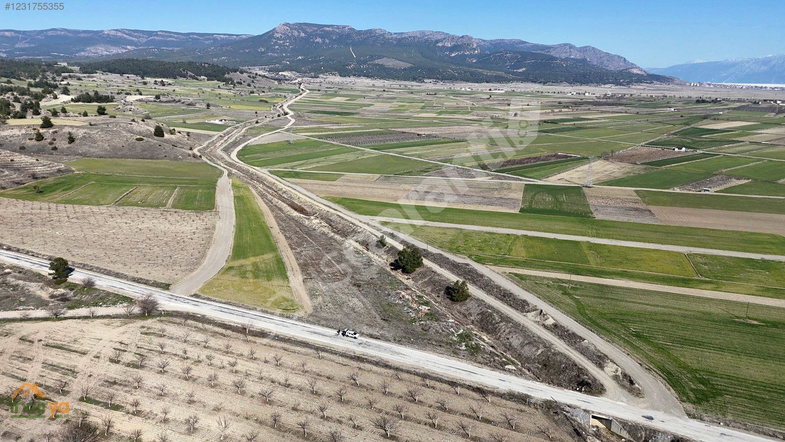 İNCİRYA EMLAKDAN BOZKURT'DA YOL CEPHELİ 4.271m2 TARLA