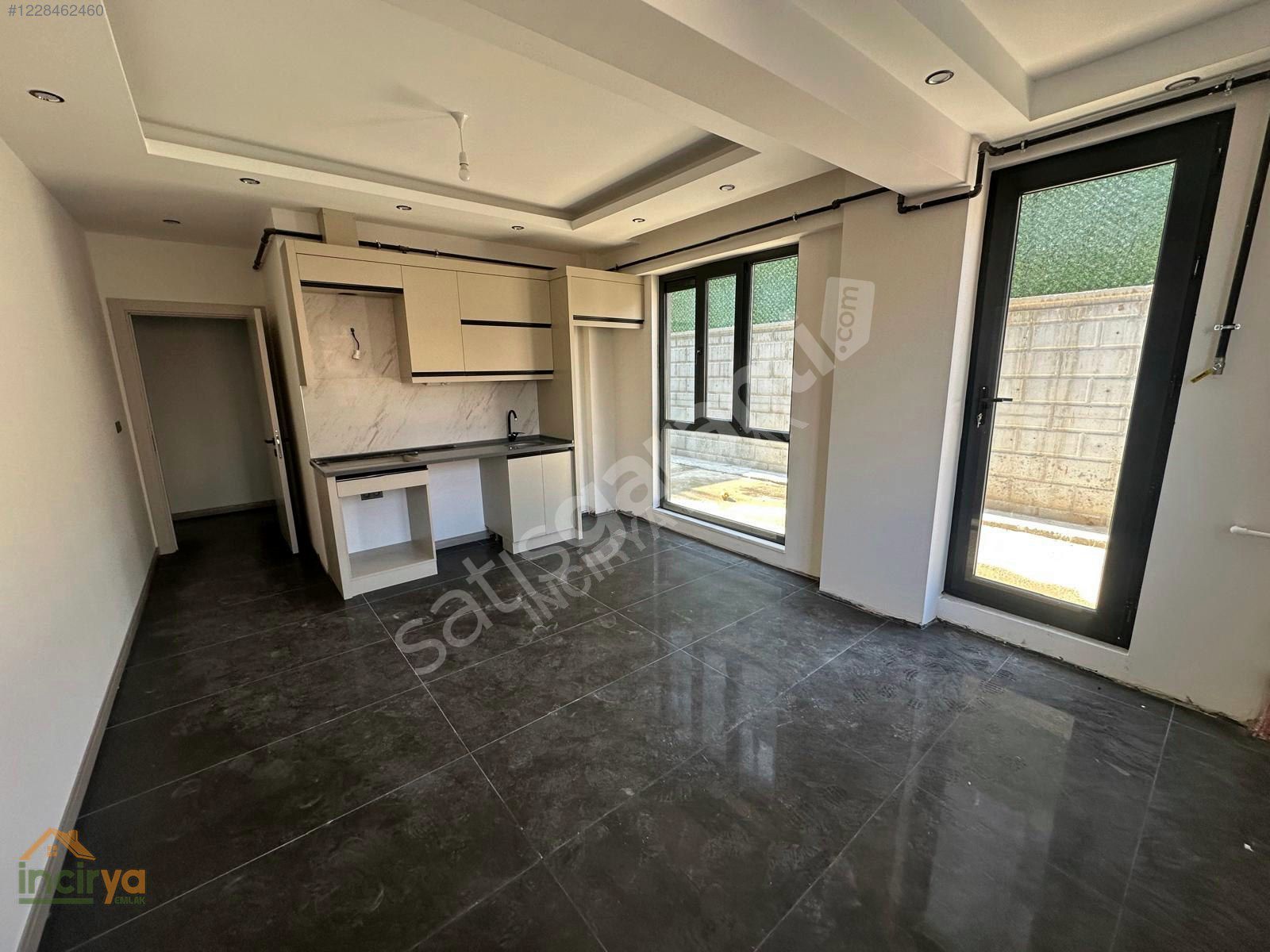 MURATDEDE MAHALLESİNDE SIFIR AMERİKAN MUTFAK 2+1 OTOPARKLI DAİRE