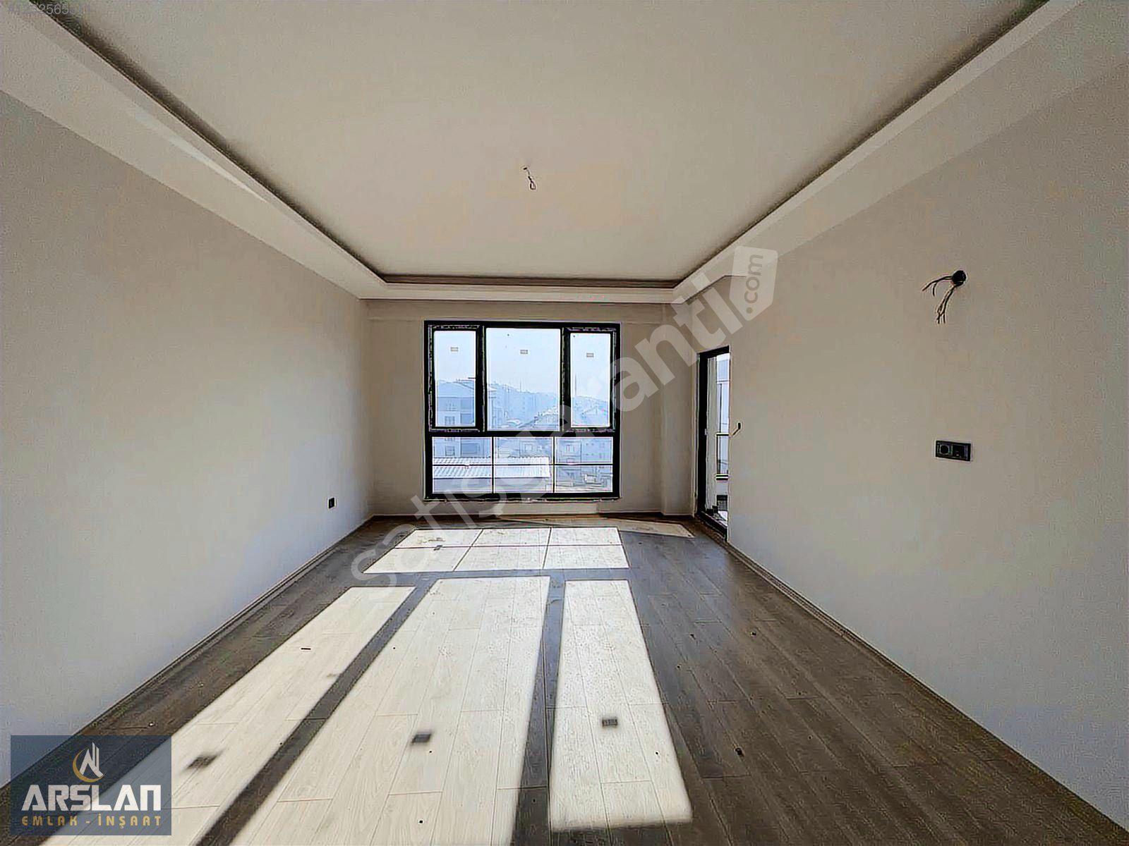 İNEGÖL ALANYURT FATİH MAH.4+1,140M2,4.KAT,SİTE İÇİ,SATILIK DAİRE