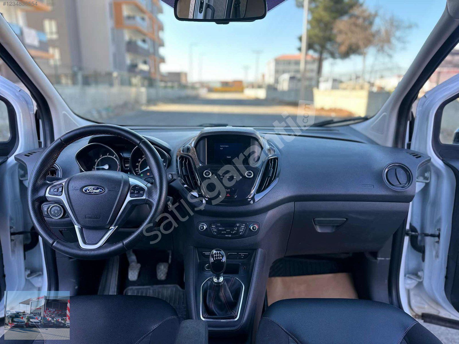TİMUR OTO DAN FORD TOURNEO COURİER 1.0 ECOBOOST TİTANYUM PLUS