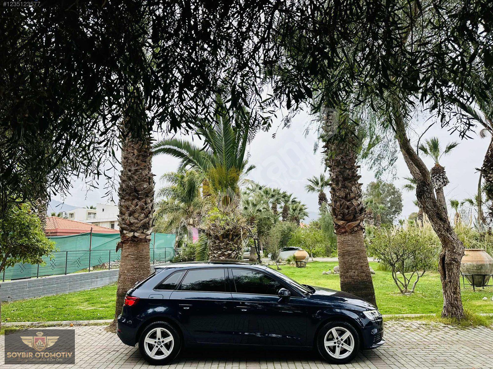 AUDİ A3 SPORTBACK 1.6 TDİ DYNAMİC CAM TAVAN MATRİX FAR BOYASIZ
