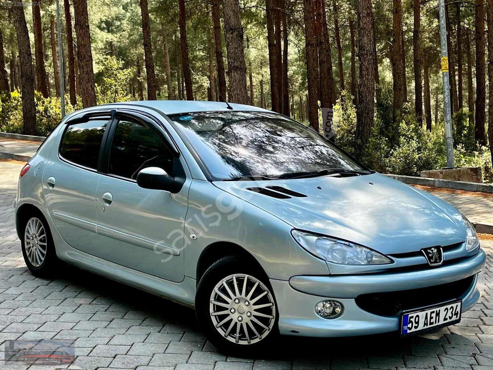ÇAKIR OTOMOTİV'DEN 2002 MODEL 1.4 COLOR LİNE 206