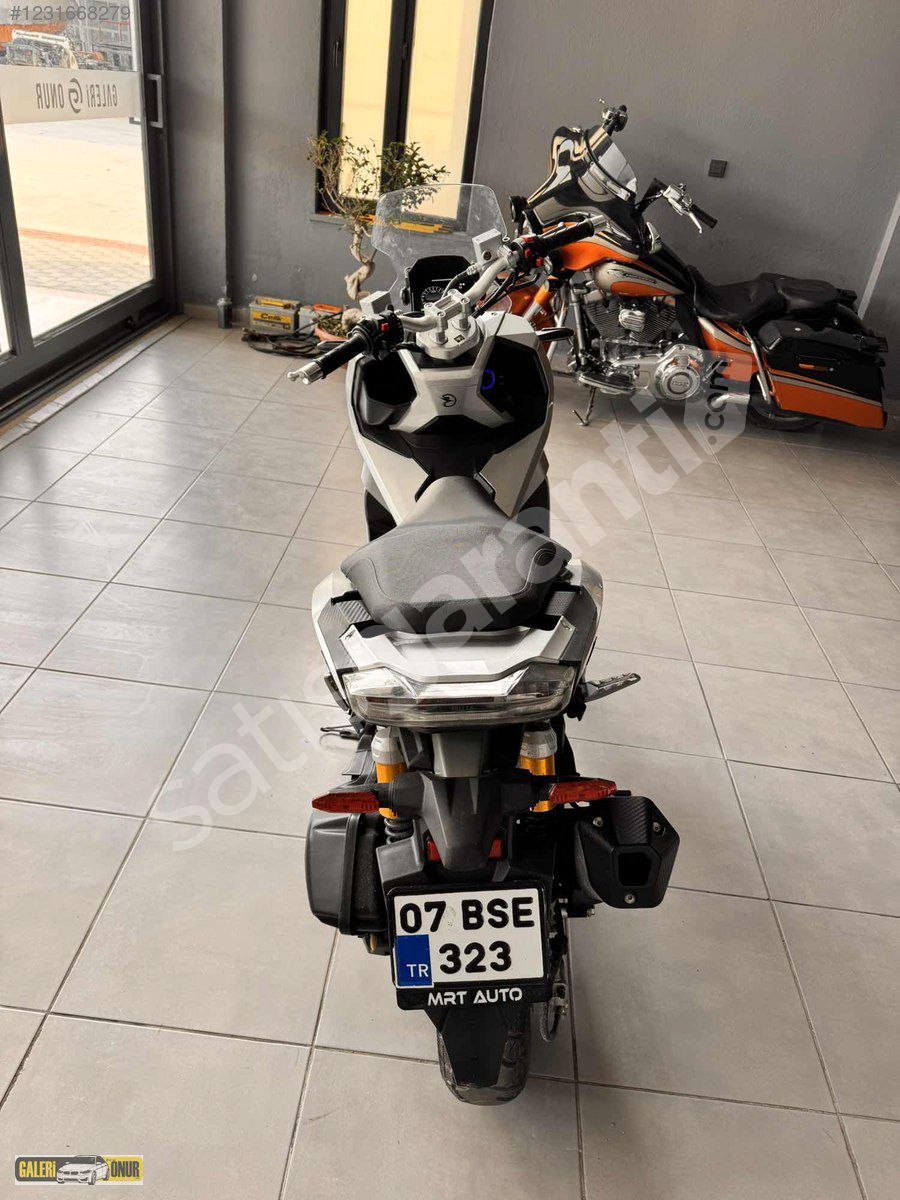 SIFIR AYARINDA DÜŞÜK KİLOMETRE DE