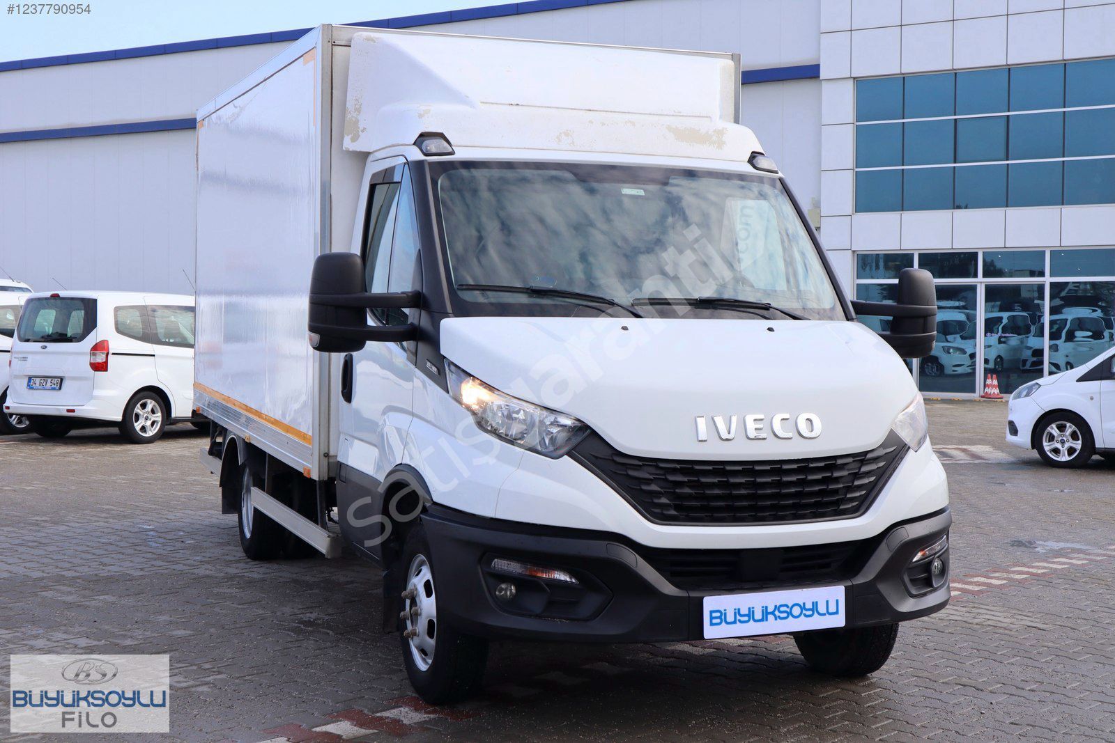 BÜYÜKSOYLU FİLO/2020 İVECO 35 C 16 3750 KAPALI KASA KAMYONET
