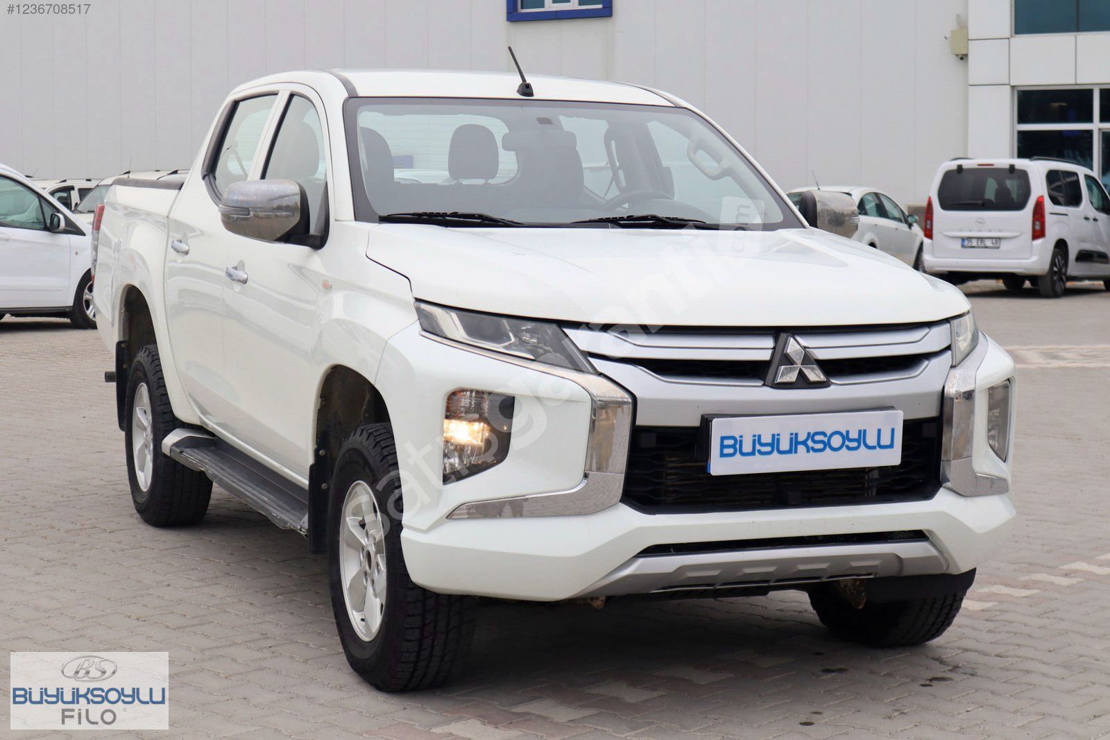 BÜYÜKSOYLU FİLO/ 2020 MODEL MİTSUBİSHİ L 200 2.2 DI-D 4X4 STORM