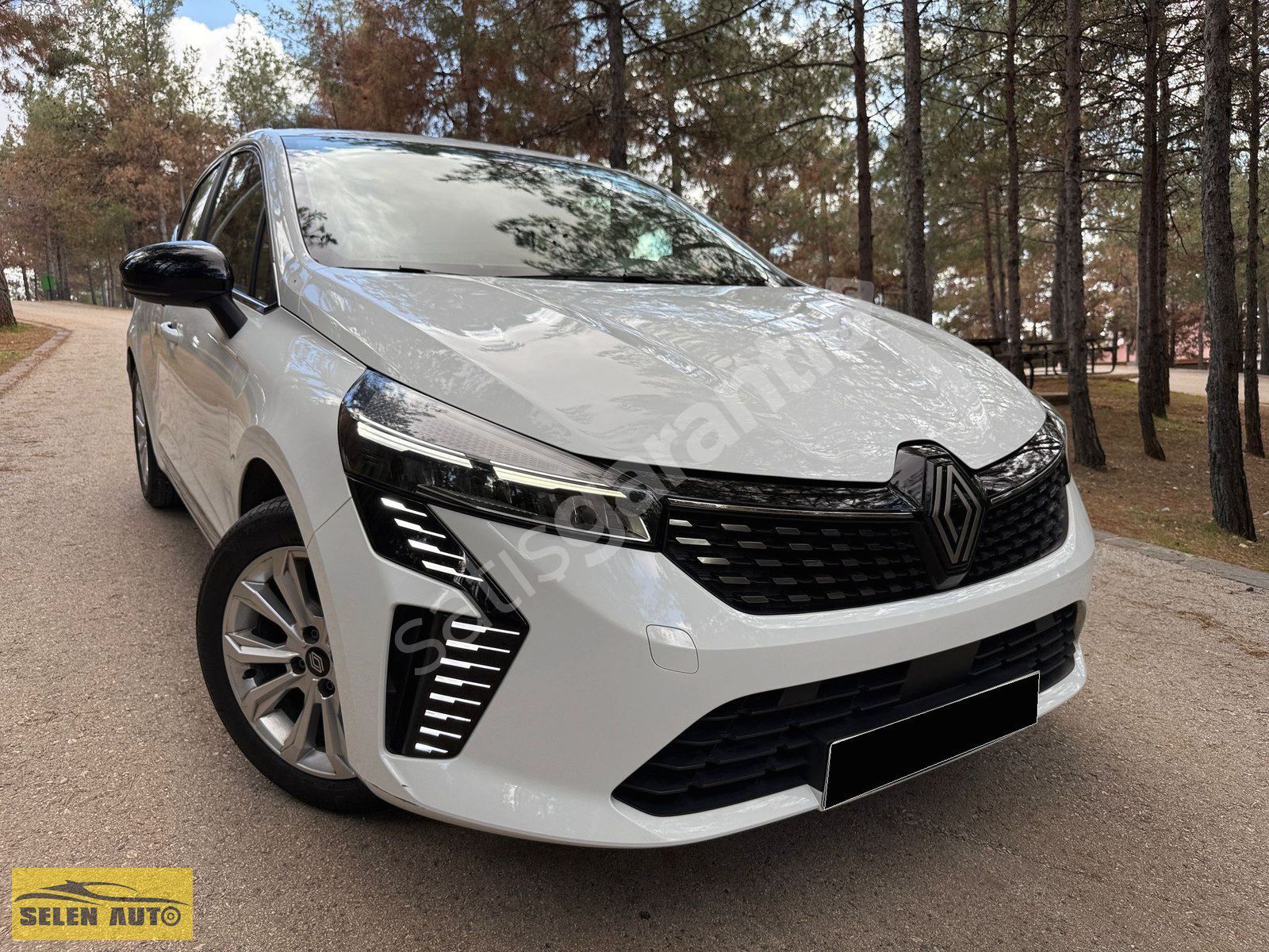 SELEN AUTO'DAN 2024 RENAULT CLİO 1.0 TCe EVOLUTİON ''20 BN KM''