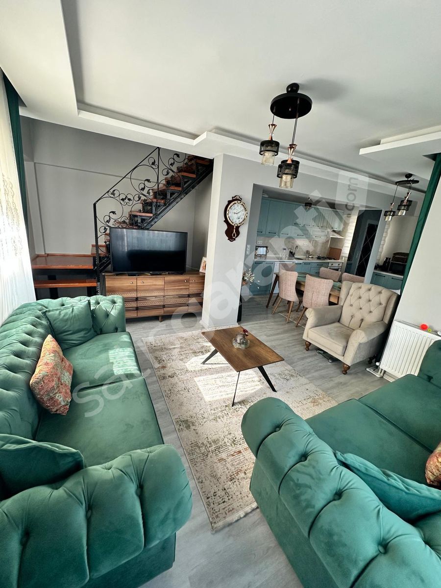 Ürkmez De Denize 100M Çarşıda Satılık 4+2 Dublex Daire