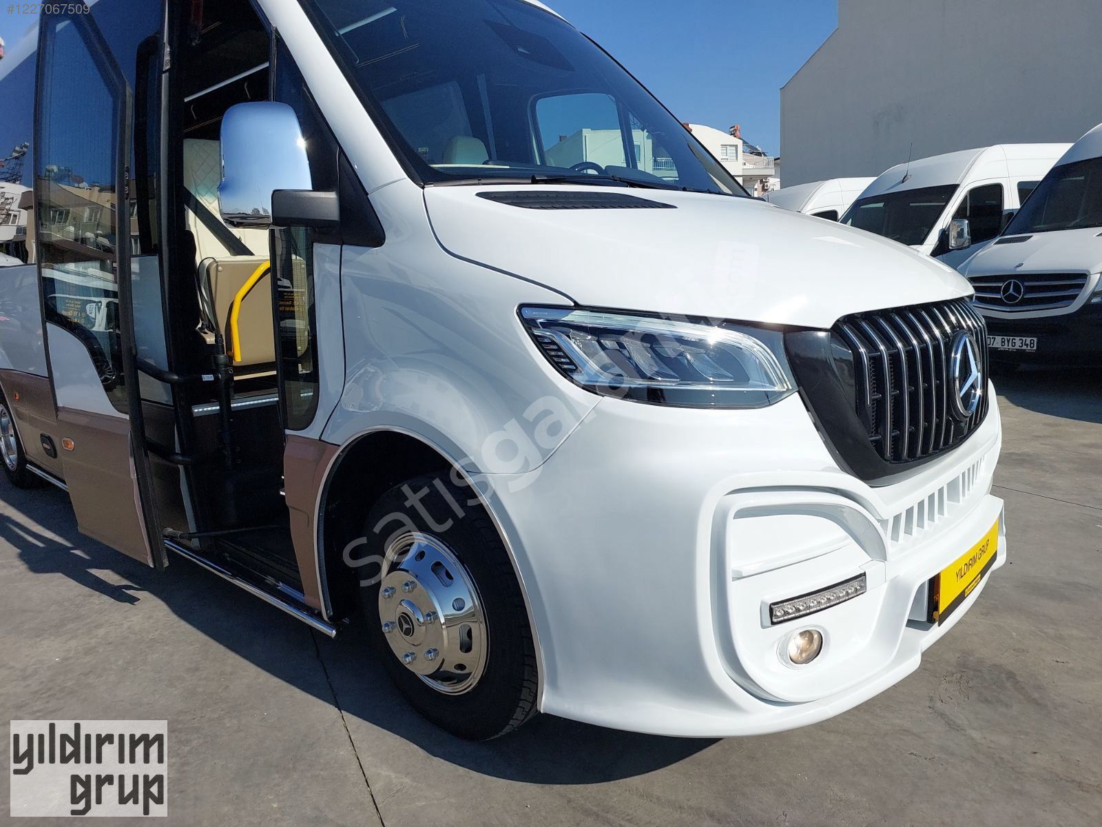 2024 model özel yapım Mercedes Sprinter 517 19+1 kişilik