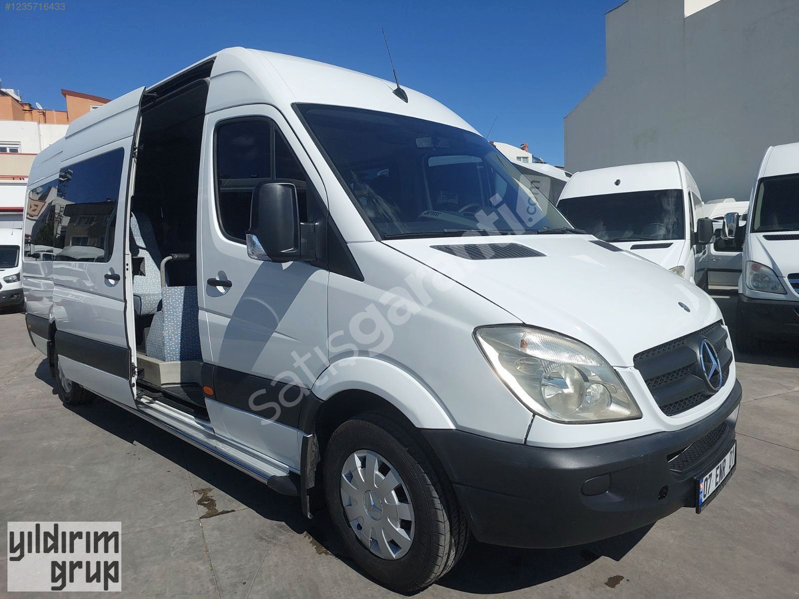 2011 model Sprinter 315 CDI orijinal Alman paket 13+1 kişilik