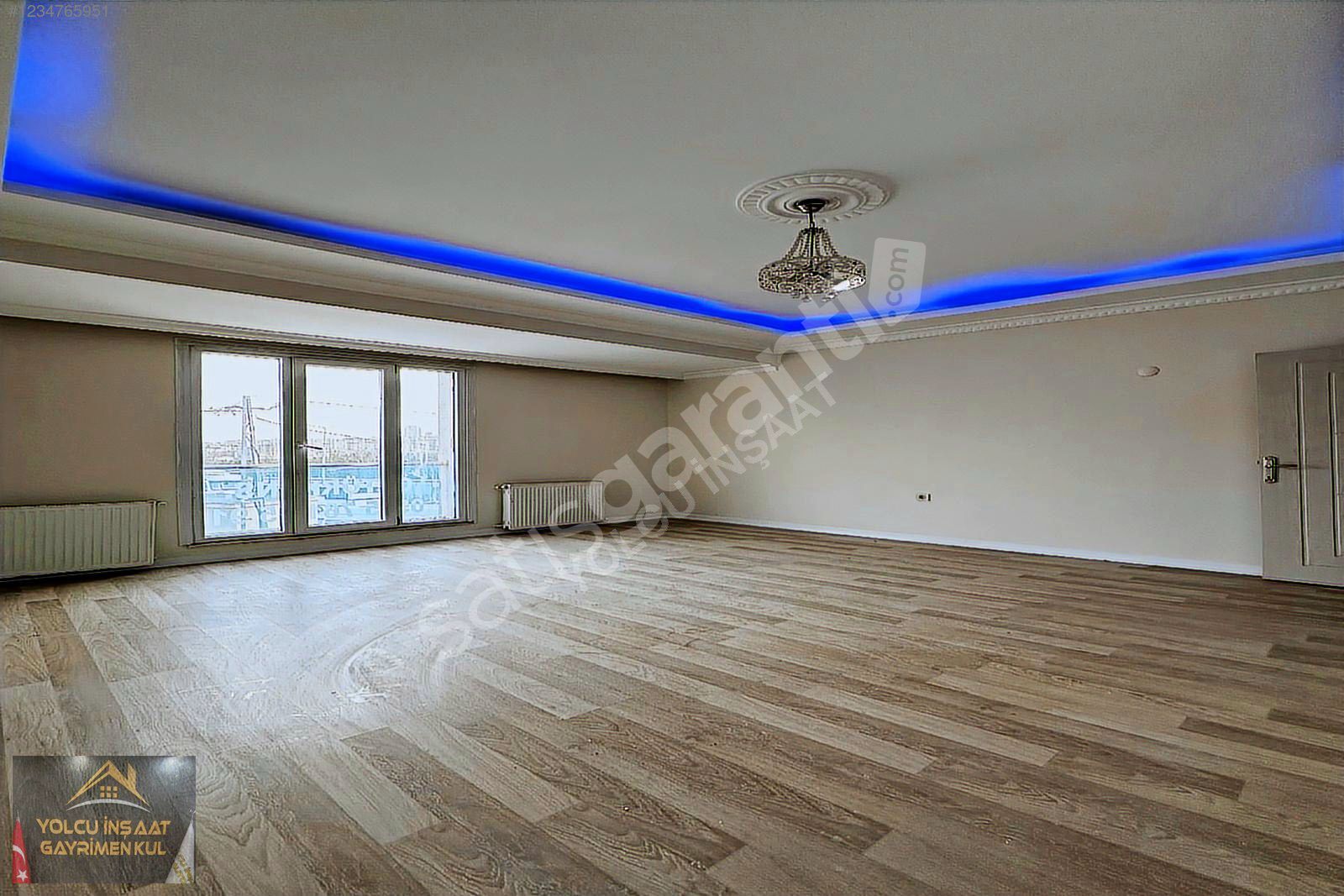 BEYLİKDÜZÜ YOLCU KURUÇEŞME MAHALLE'Sİ 3+1 GENİŞ ARA KAT DAİRE