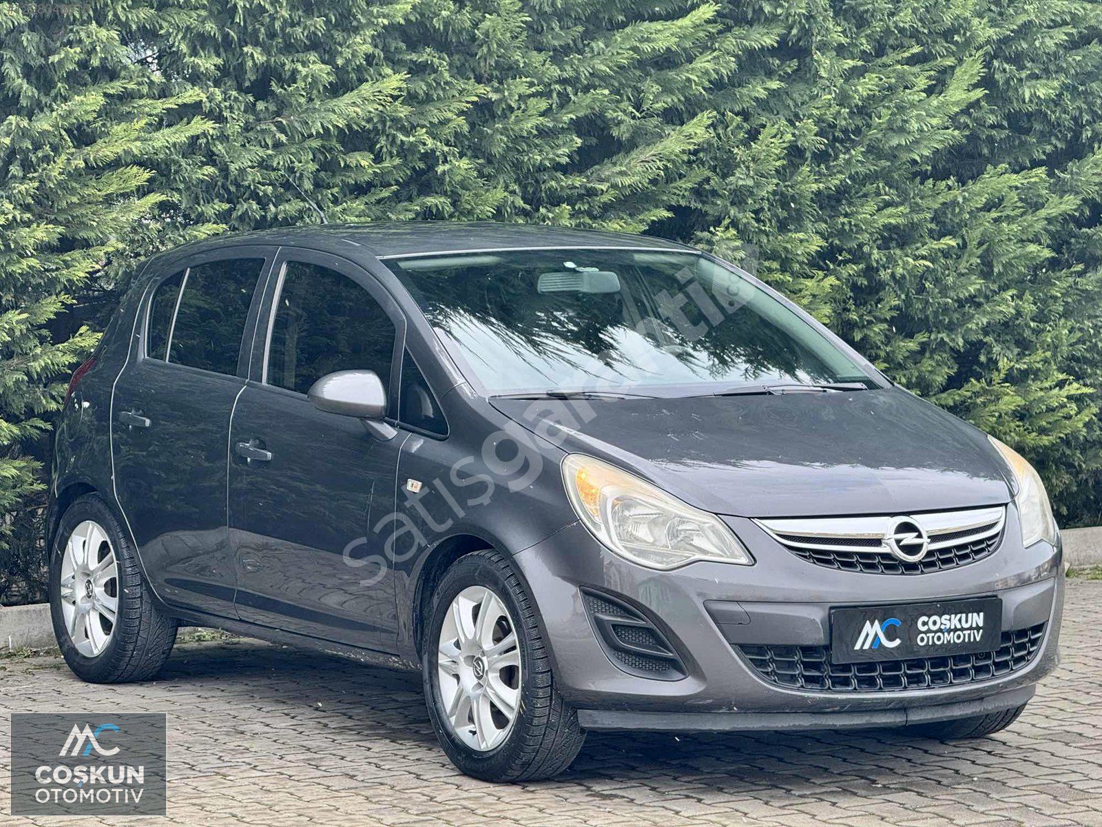 COŞKUN OTOMOTİVDEN YANIKSIZ MAKYAJLI DİZEL CORSA K.K 12 TAKSİT