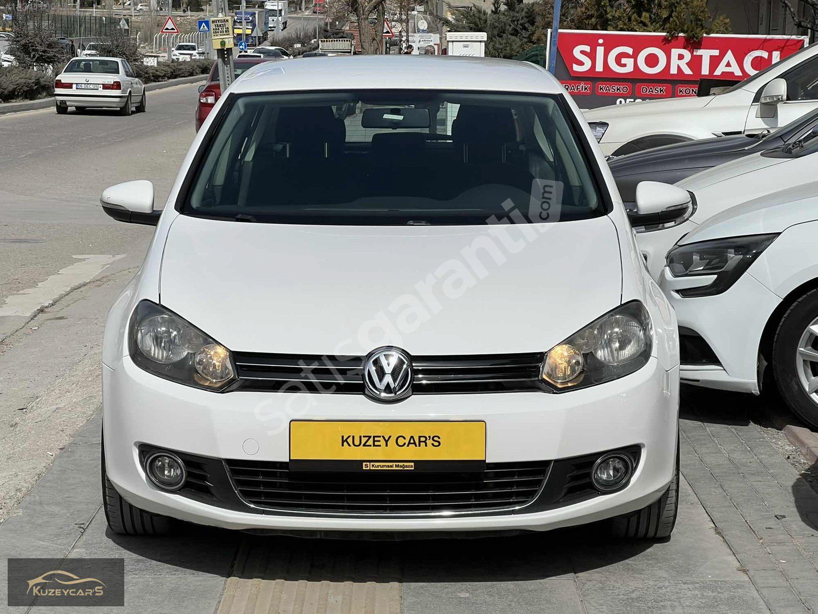 KUZEY CAR'S 2012 VW GOLF 1.6 TDİ COMFORTLİNE OTOMATİK ÇOK TEMİZ