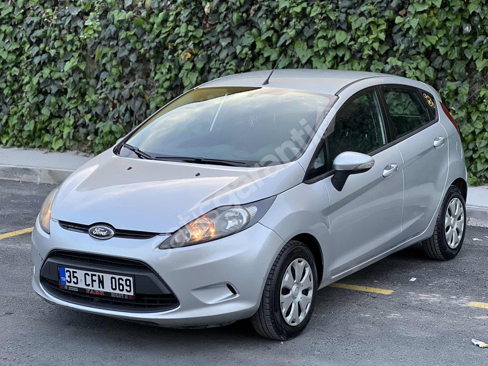 ONUR İNAN OTOMOTİV DEN 2012 MODEL FİESTA DİZEL 180 NİN KM DE