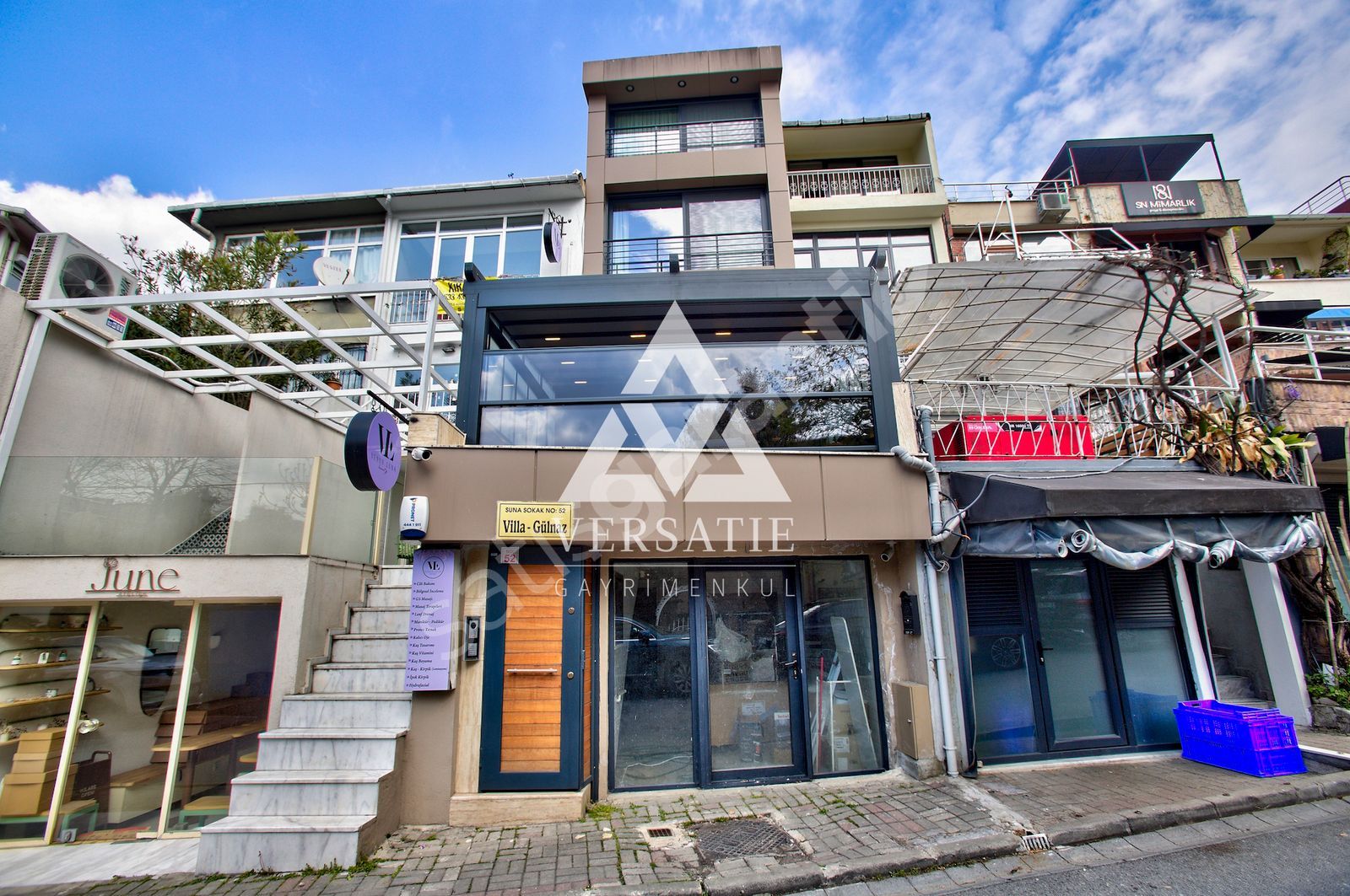 ETİLER HAREKET SİTESİ KOMPLE YENİLENMİŞ 4 KATLI MÜSTAKİL VİLLA