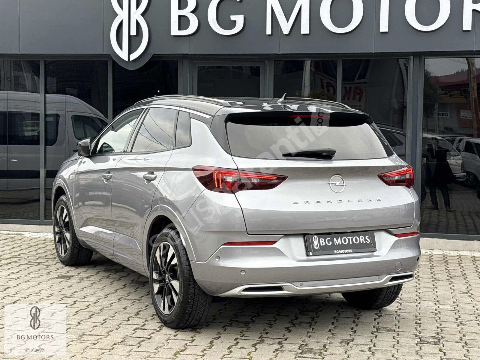 BG&GÜLTEKİN 2022 Opel Grandland 1.5D Elegance 27.000Km'de