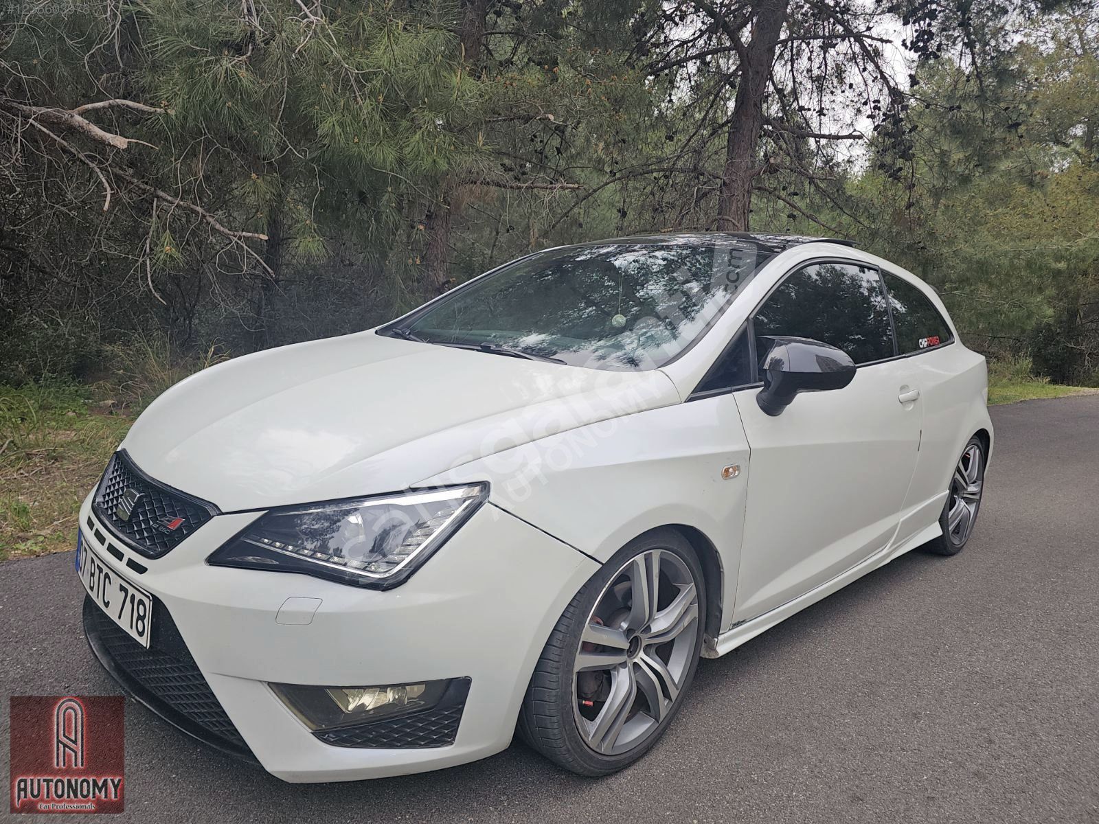 Makyajlı Kasa Seat Cupra Cam tavan Kredi & Kredi kartı geçerli