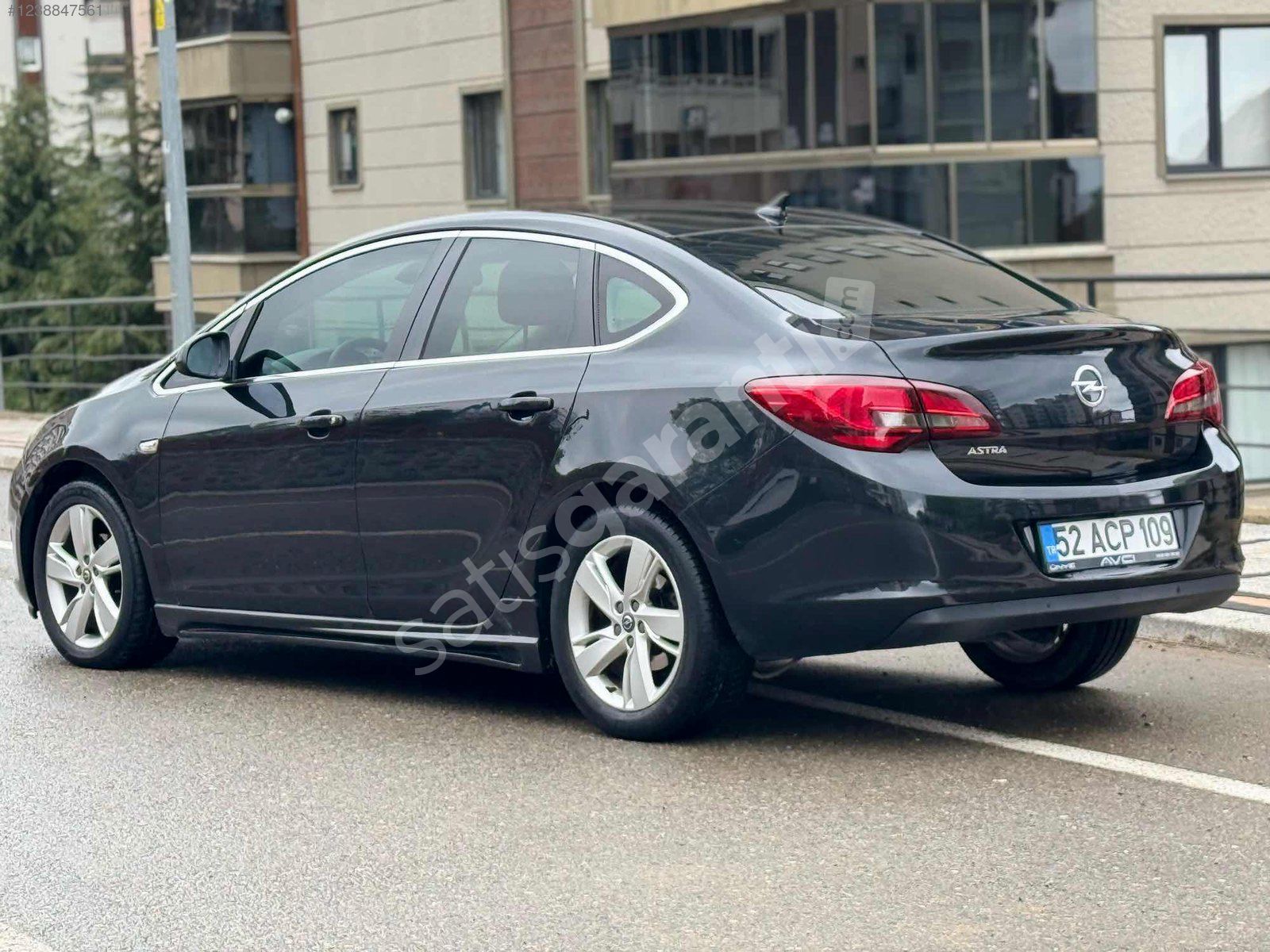 TEMİZ AİLE ARACI DİZEL ASTRA KREDİ KARTI GEÇERLİ
