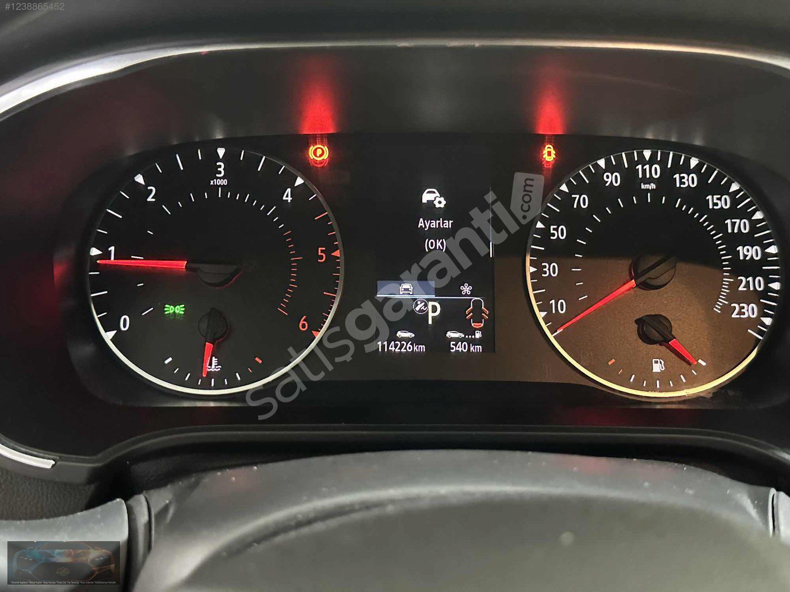 TANRIVERDİLER OTOMOTİVDEN TEMİZ AZ KM Lİ TEK DEĞİŞENLİ MEGANE