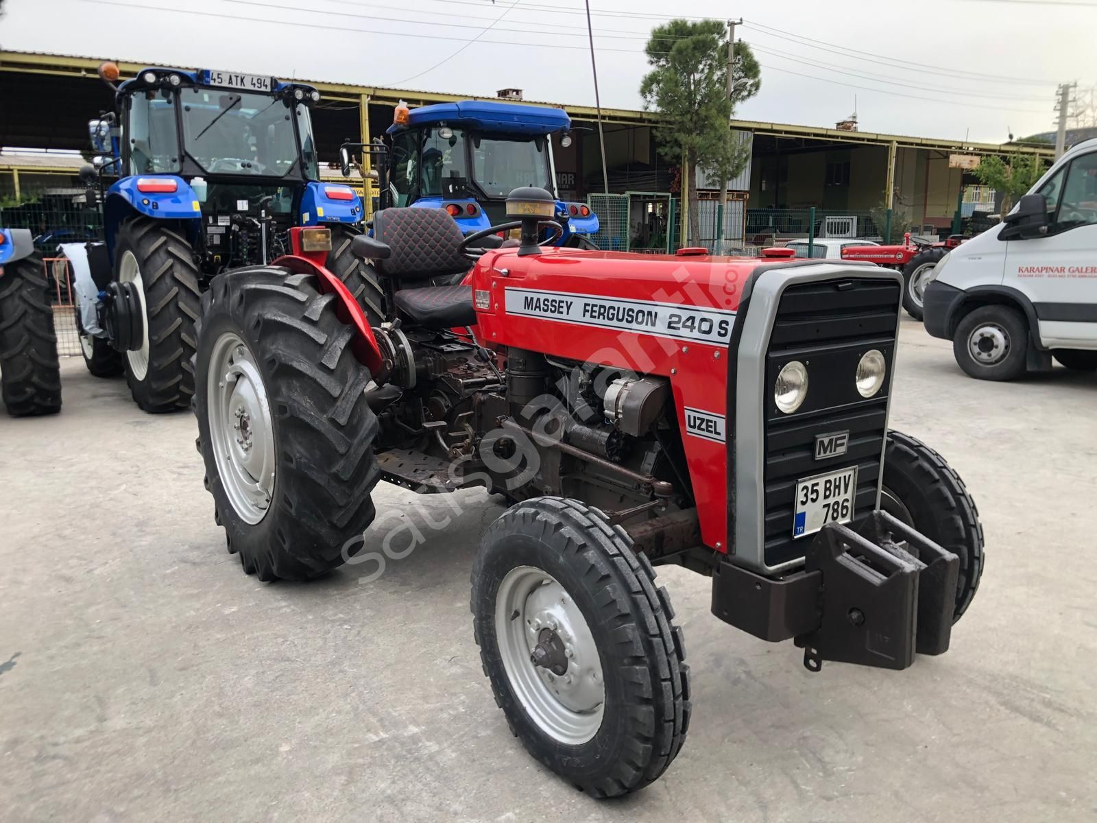 1988 MODEL MASSEY FERGUSON 240