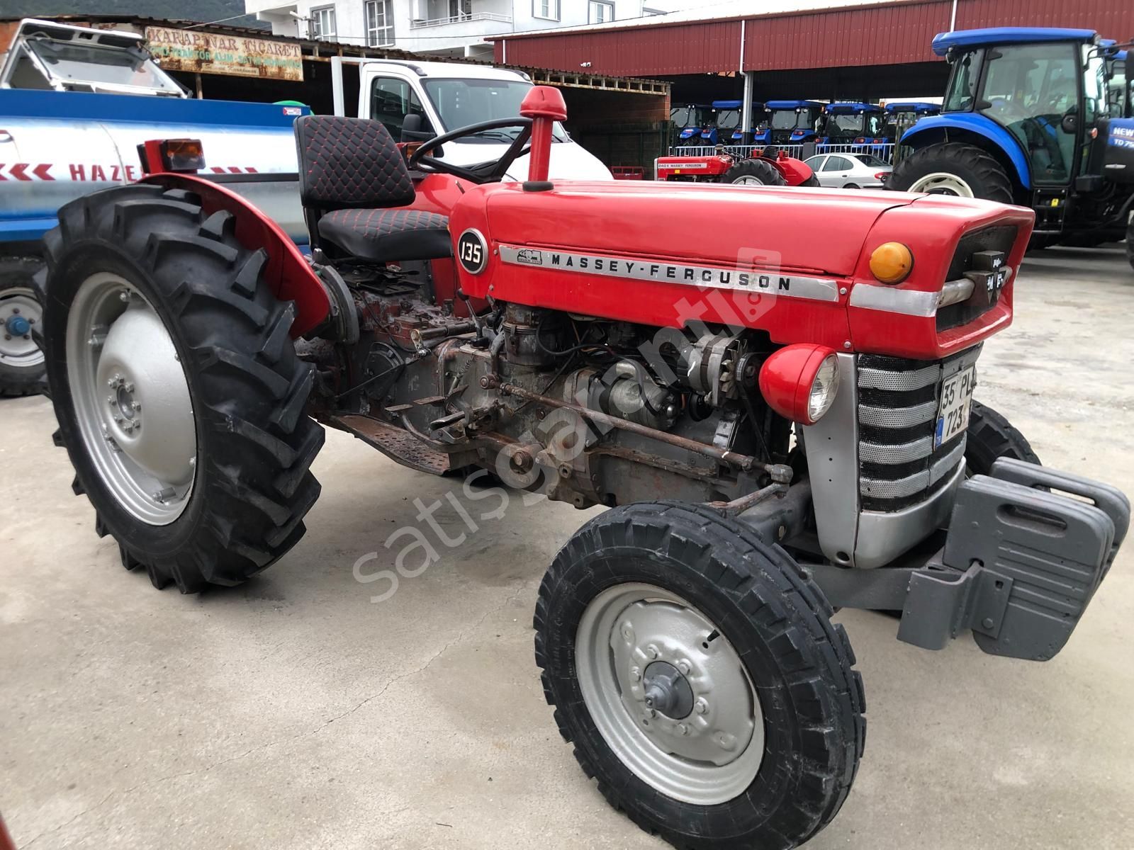 1975 MODEL MASSEY FERGUSON 135