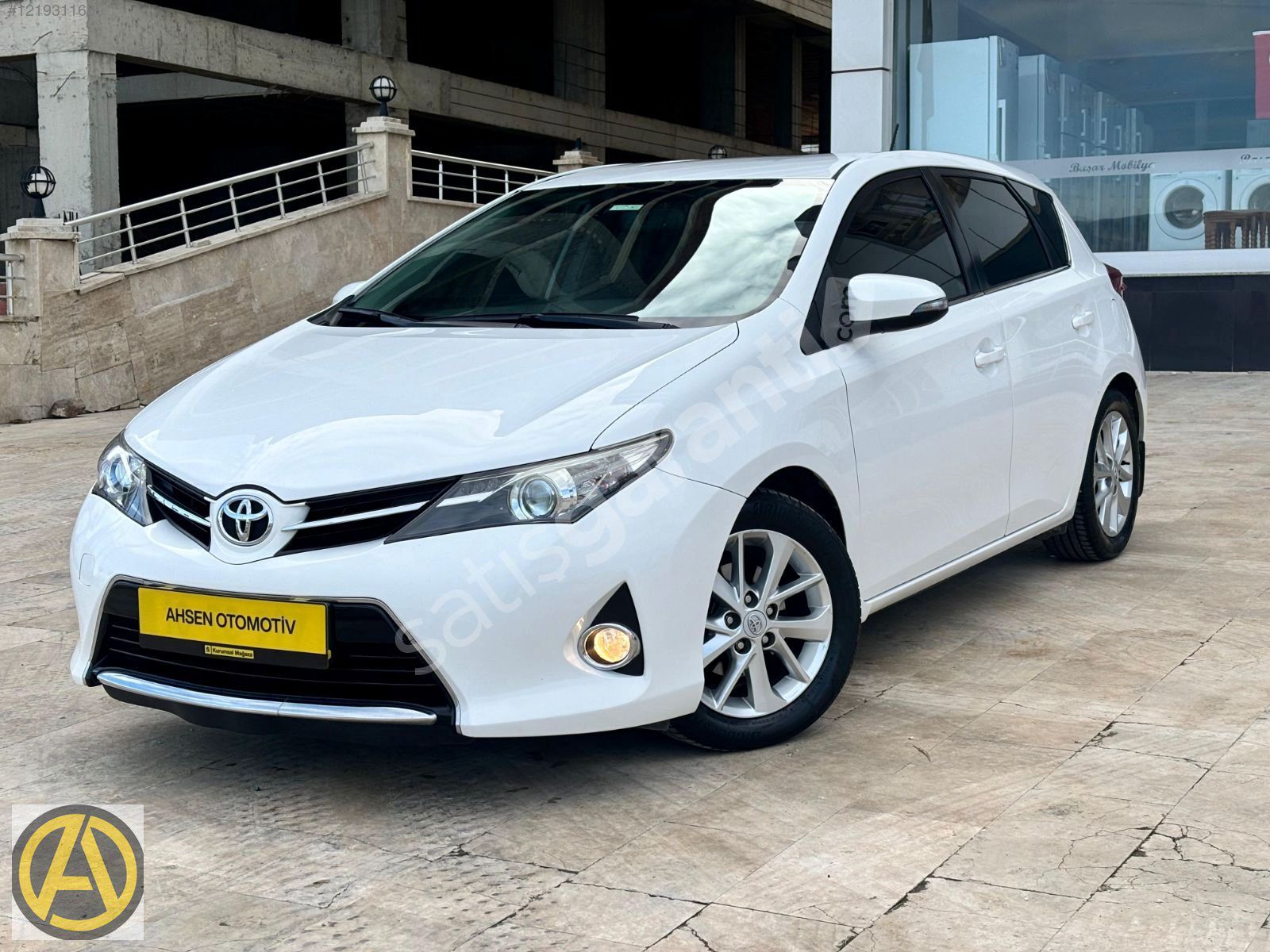 7 İLERİ TAM OTOMATİK BRC LPG'Lİ AURİS BOYASIZ!!!
