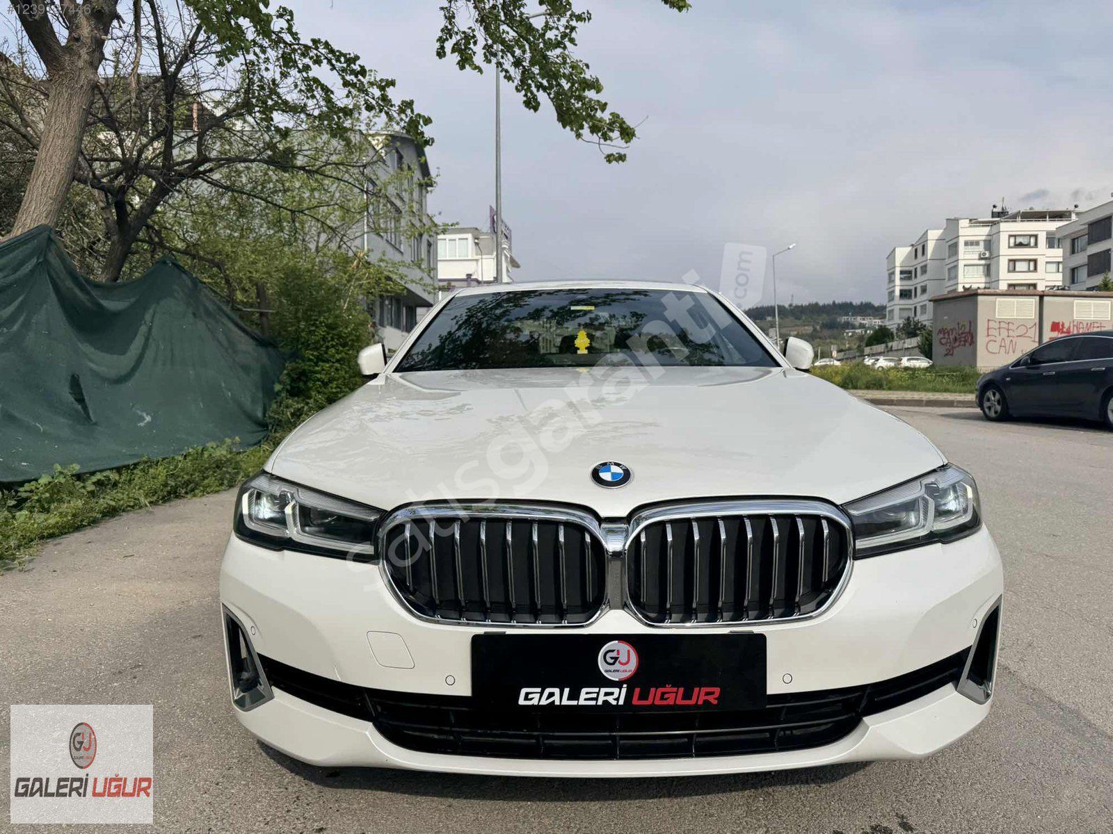 GALERİ UĞUR'DAN 2022 HATASIZ BOYASIZ 5.20İ LUXURY LİNE