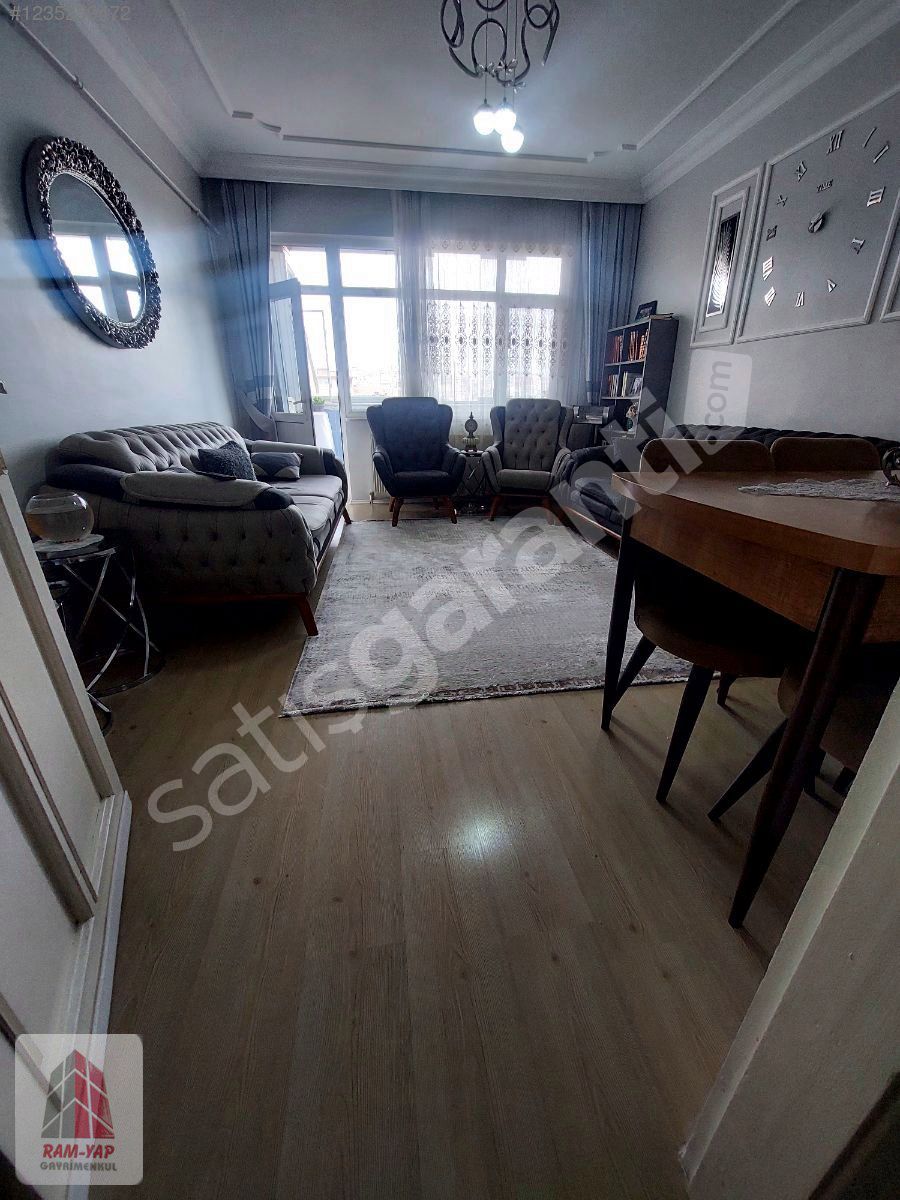 EYÜPSULTAN RAMİDE MANZARALI EN ÜST KAT SATILIK DAİRE