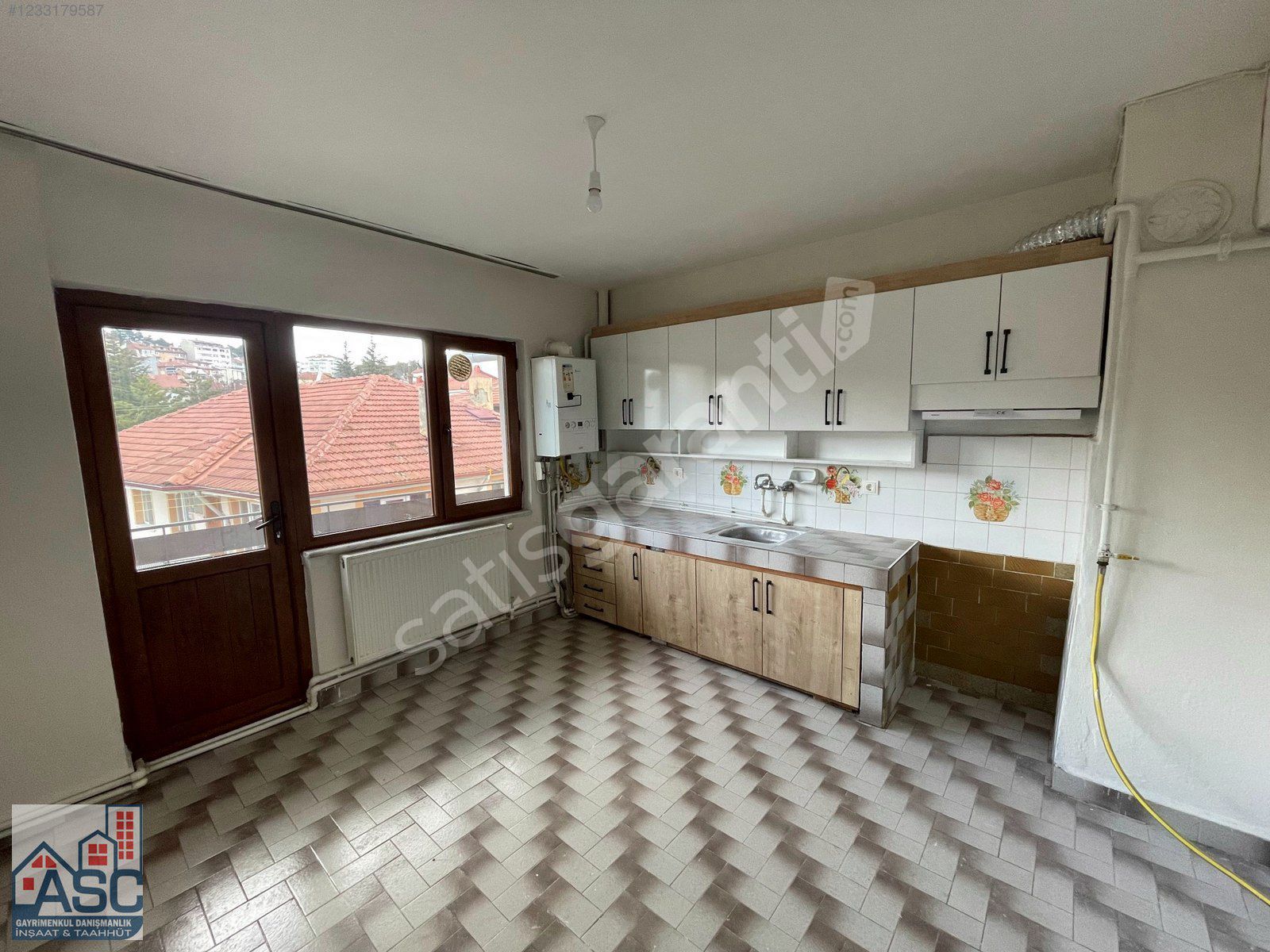 ASC'DEN KİRALIK BOLU SEMERKANT'TA 3+1 ARA KAT DAİRE