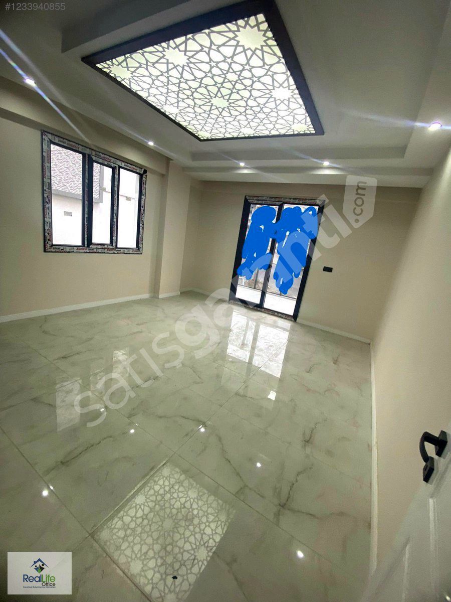 REALLİFE OFFİCE'DEN ŞEMİKLER NAZ BAYRAK ALTINDA SIFIR DAİRE