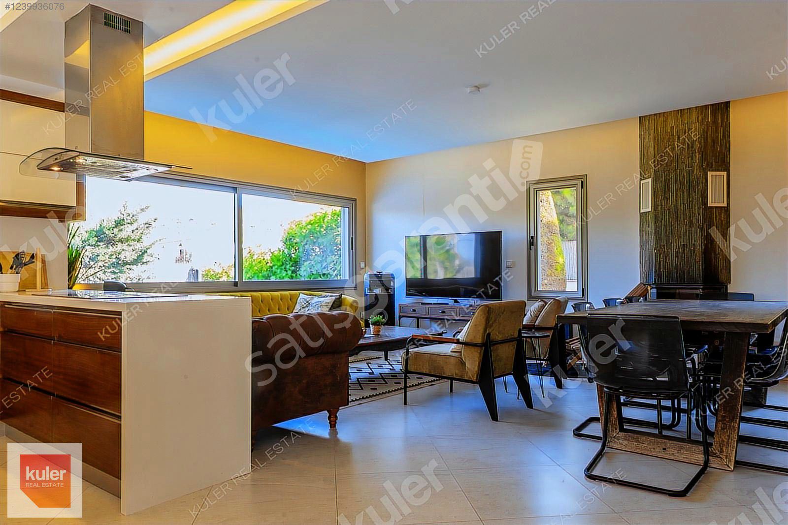 ÇEŞME FENERBURNU'NDA 340m² 5+2 SATILIK VİLLA M SAMI VADET