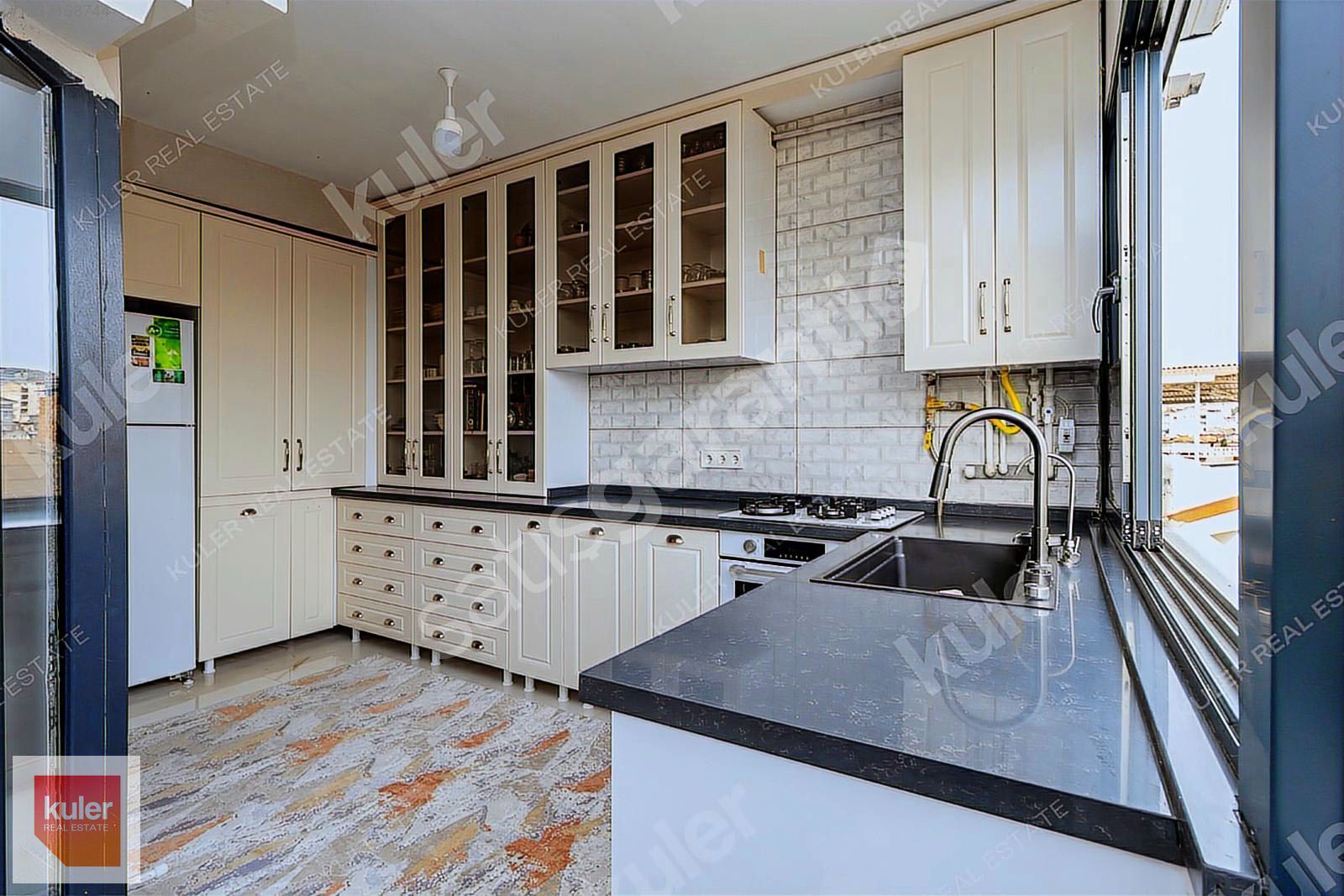 BEYOĞLU PİRİ PAŞA'DA 4+2 DUBLEKS SATILIK DAİRE