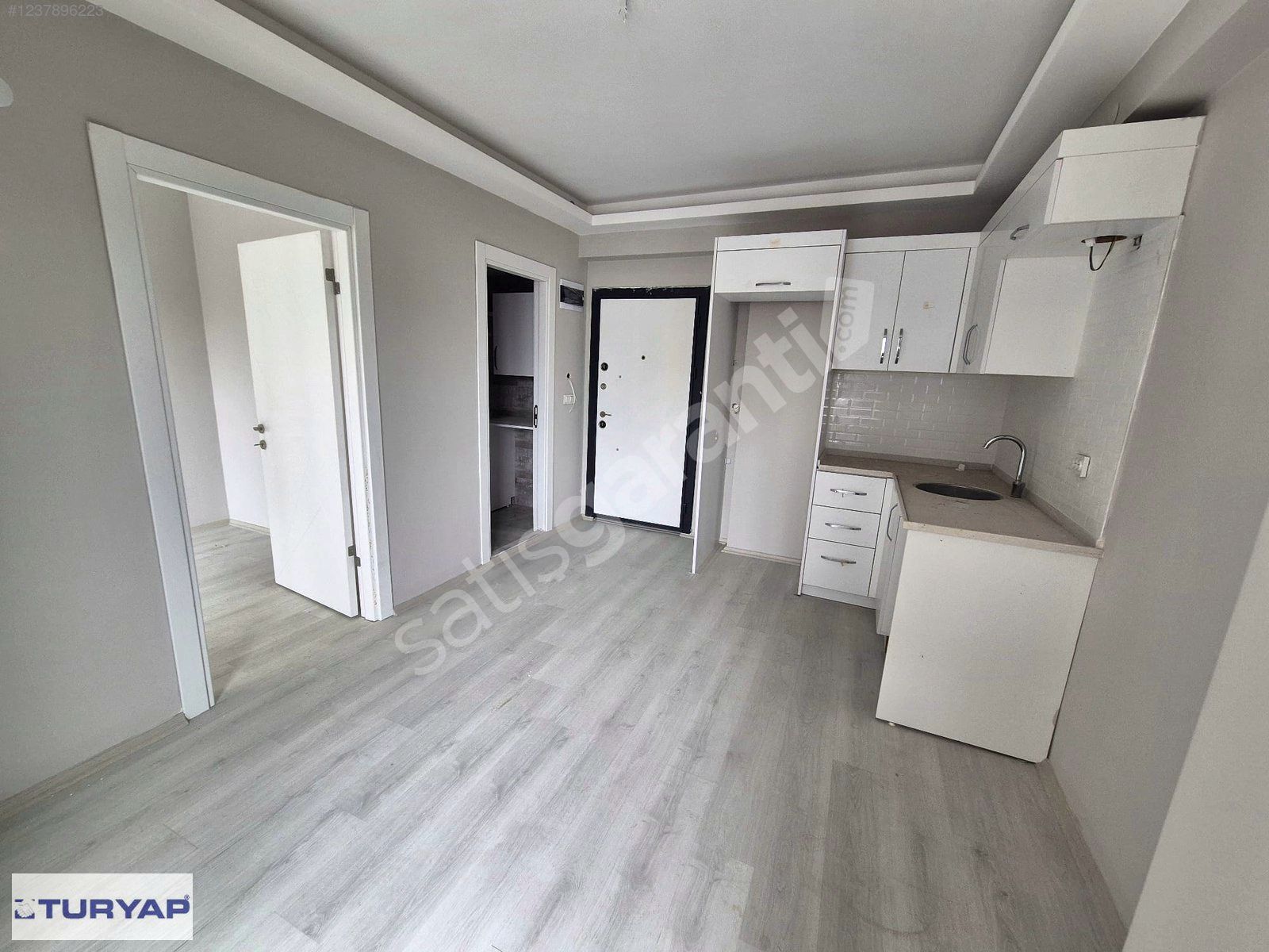 HAVUZ CEPHELİ SİTE İÇİNDE YÜKSEK KİRA GETİRİLİ 1+1 SATILIK DAİRE