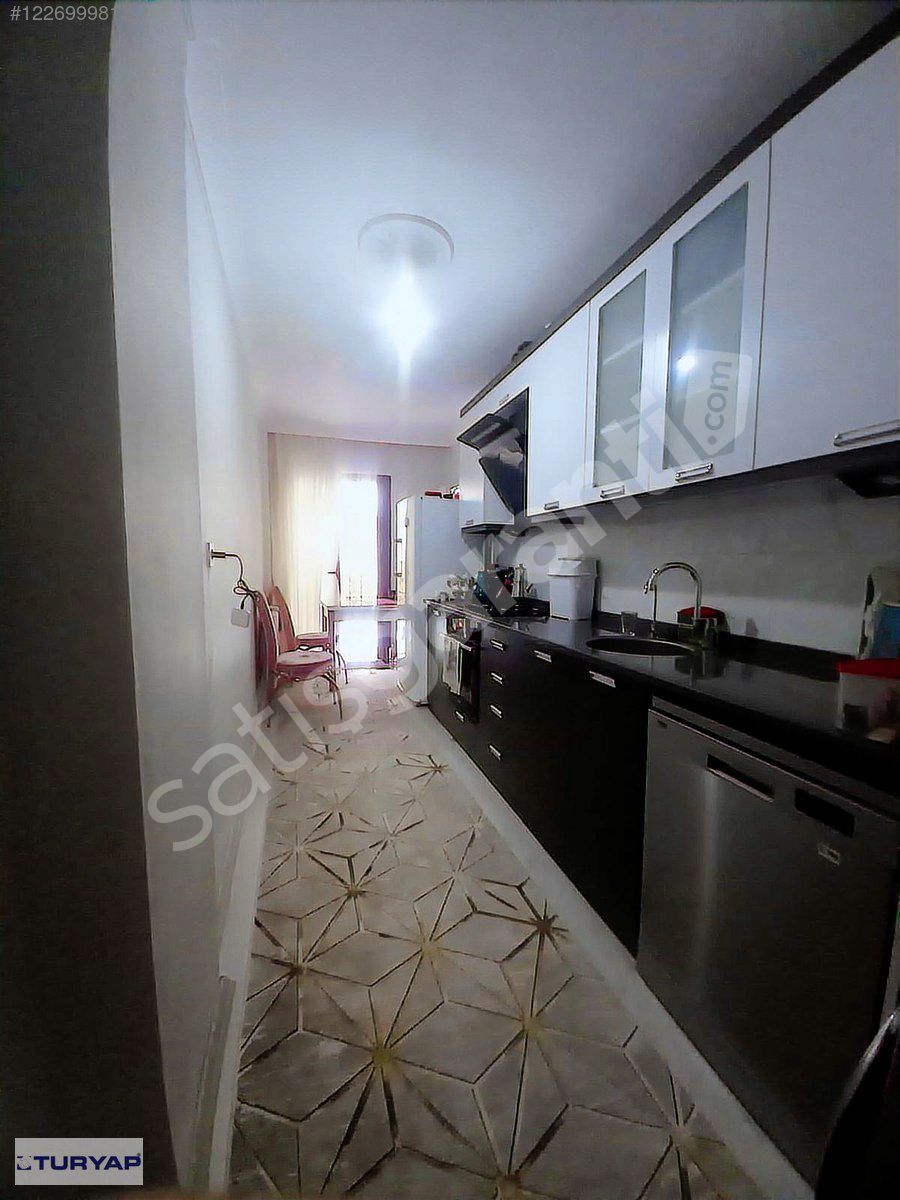 AKINCILAR MAH.KOŞU İZBAN YAKINI 100 M2 BAHÇELİ 2+1 SATILIK DAİRE