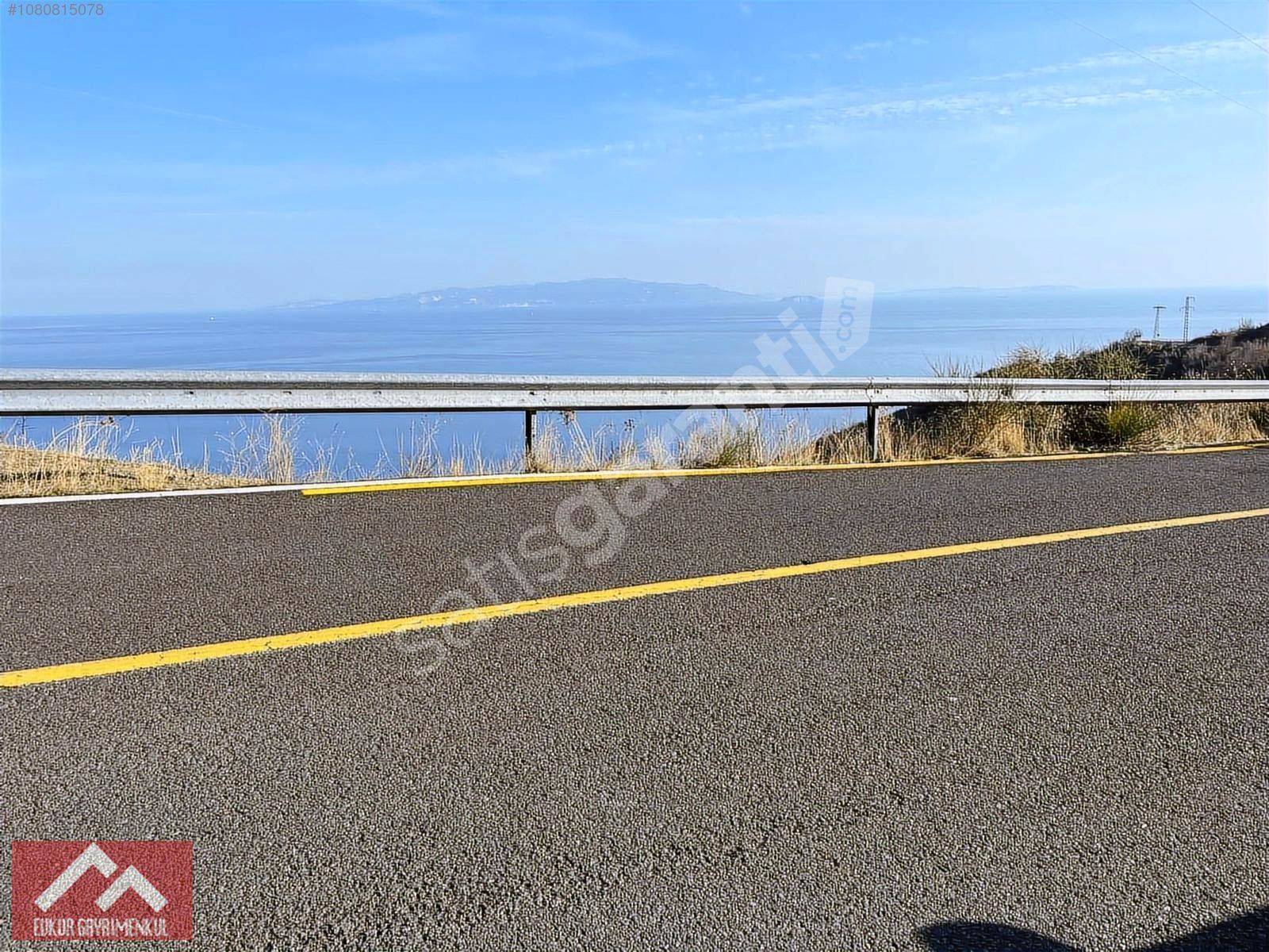 UÇMAKDERE' ASVALTA CEPHE 457 M2 DENİZ MANZARALI
