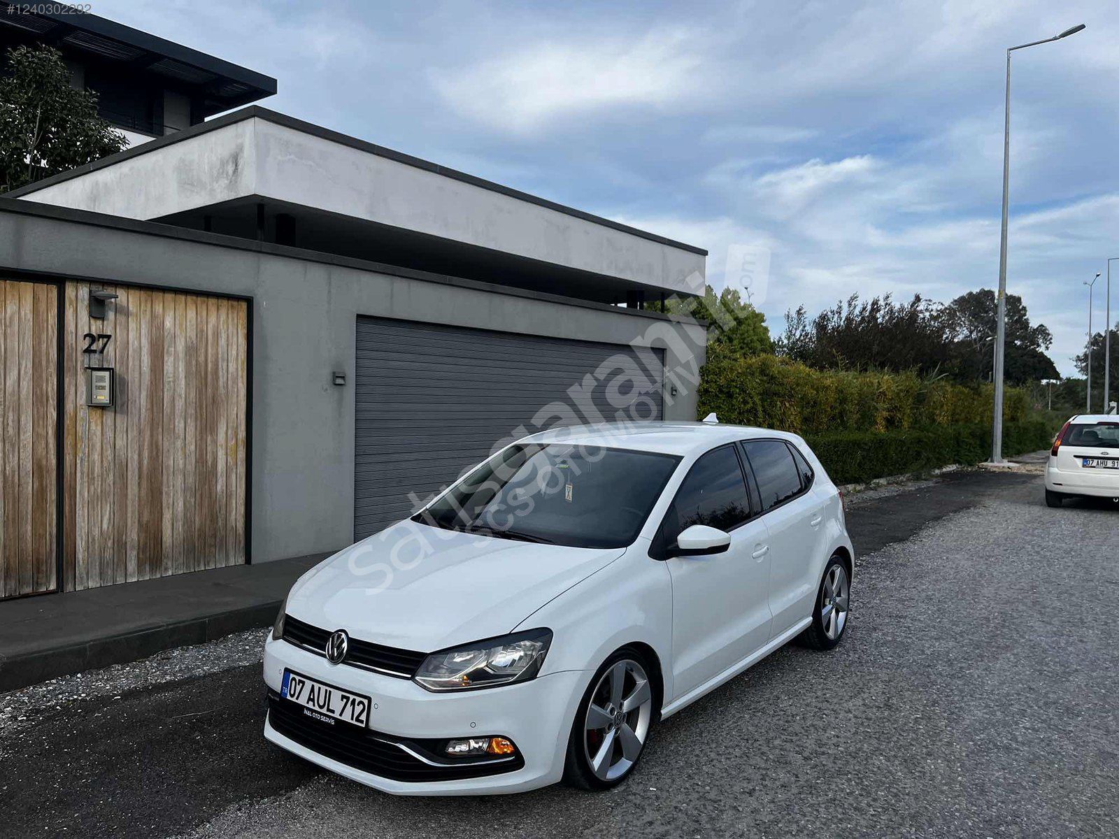 DÜŞÜK KM FULL EKSTRALI HATASIZ DİZEL POLO