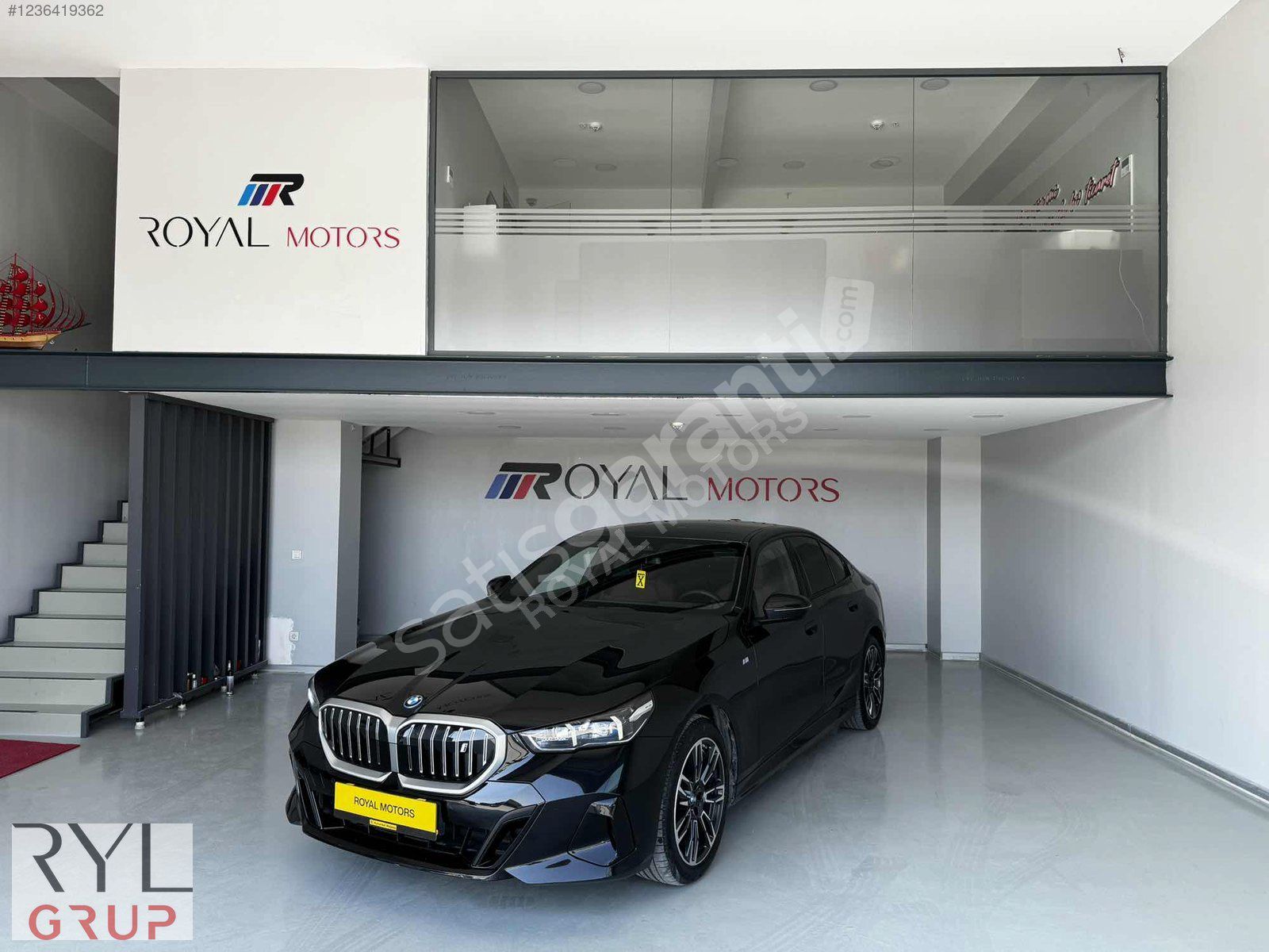 TEK FİYAT! 2024 ÇIKIŞ BOYASIZ İ5 eDrive40 M SPORT 15 KM 4 ISITMA