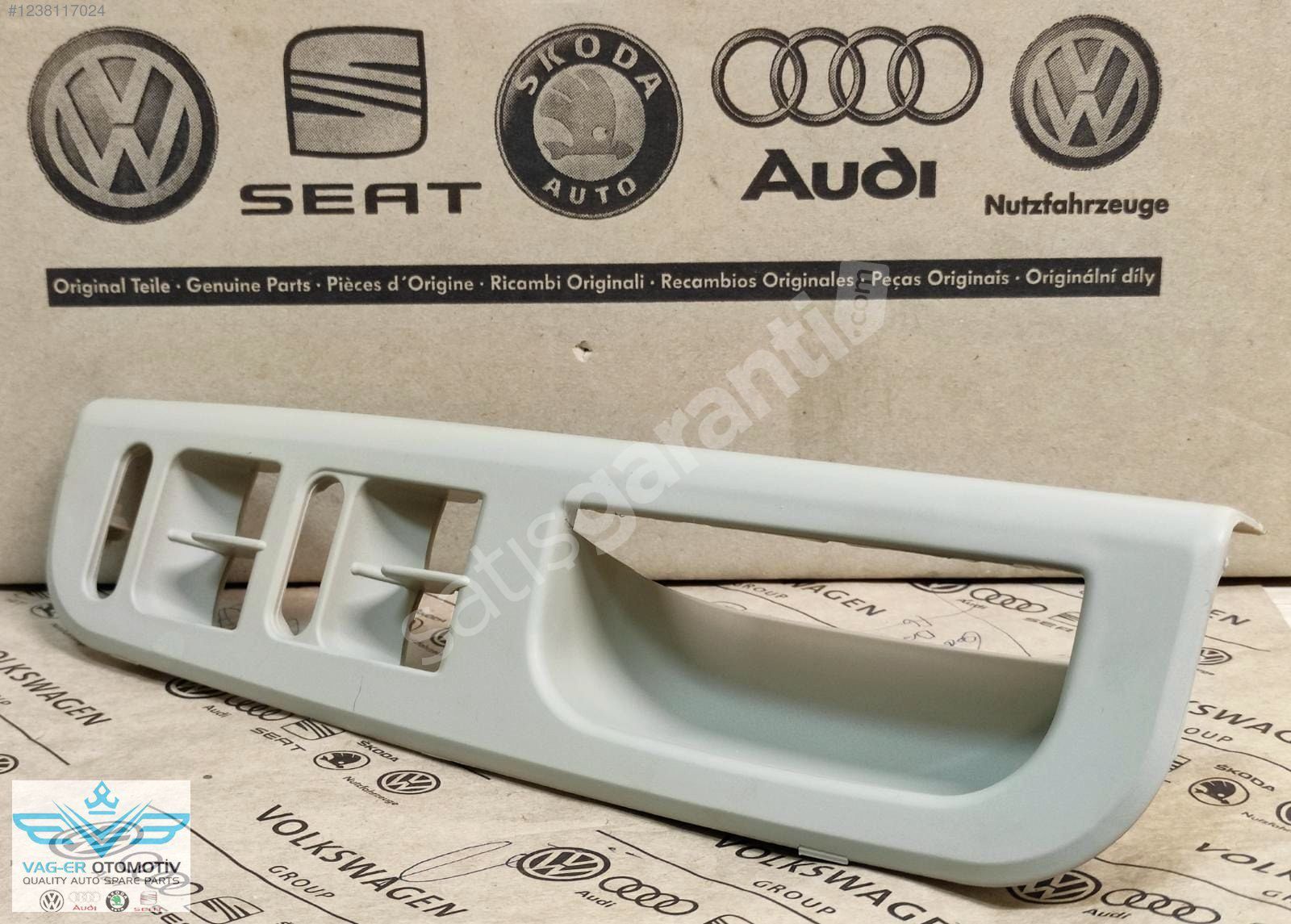 PASSAT B5 1997-2000 ÖN SOL CAM DÜĞME YUVASI BRAKETİ ÇERÇEVESİ SY