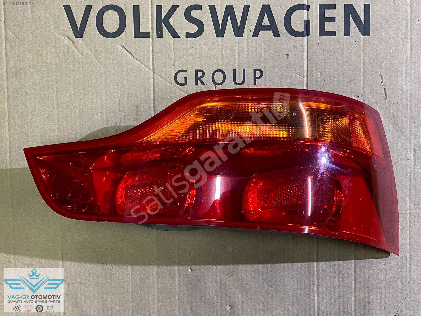 AUDİ Q7 2007 MODEL ARKA SOL STOP LAMBASI 4L0945093