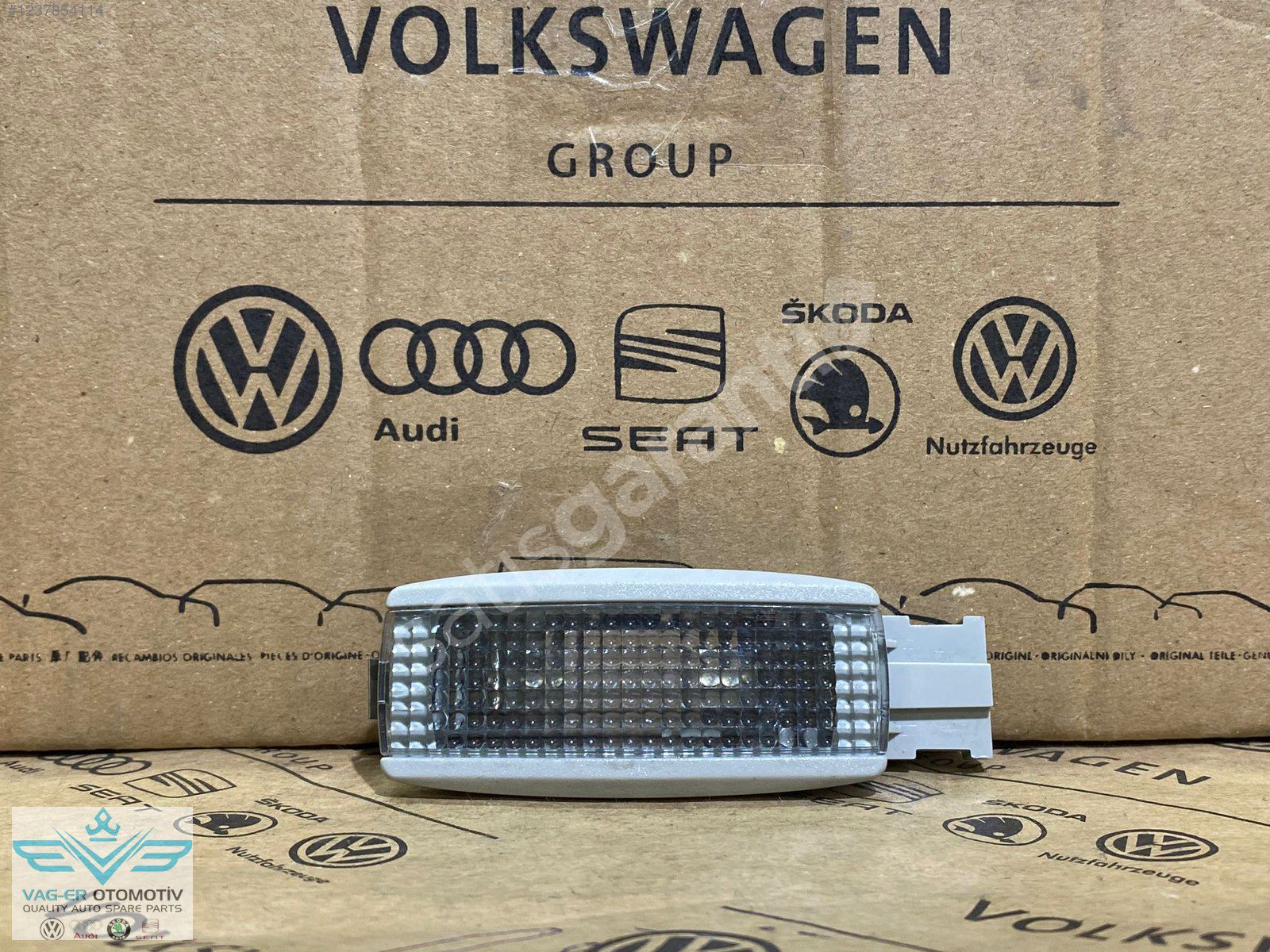 VW POLO 2014-2017 GRİ GÜNEŞLİK MAKYAJ LAMBASI SOL SAĞ ORİJİNAL