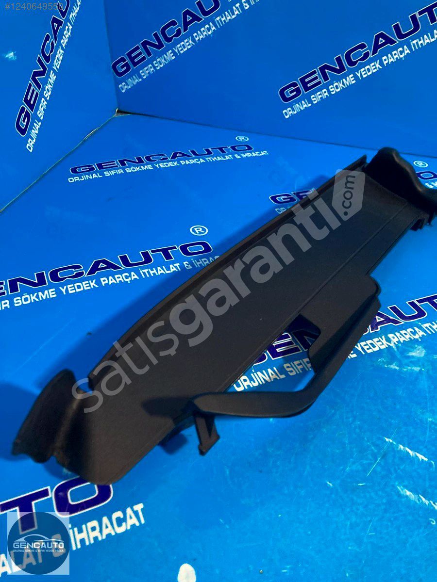AUDİ A3 SEDAN ÇAMURLUK TOZ BAKALİT SÖKME ORJ 8V0821169 E SOL ÜST